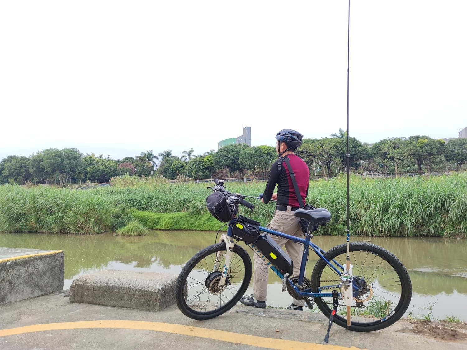 Fishing Rod Holder for Bicycles,Fishing Rod Racks for Bike,Rod Bike Rack ,Mounts Your Rod to Your Bicycle ,for Bike Fishing