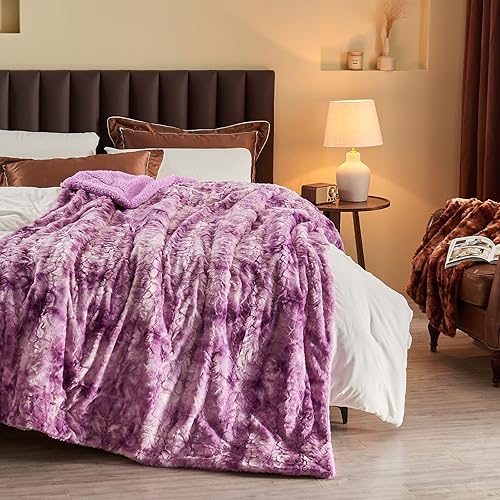 Miniatura 2 de NEWCOSPLAY - Manta de piel sintética súper suave con respaldo de sherpa, manta decorativa cálida y acogedora para habitación, sofá y piso (Gruesa -