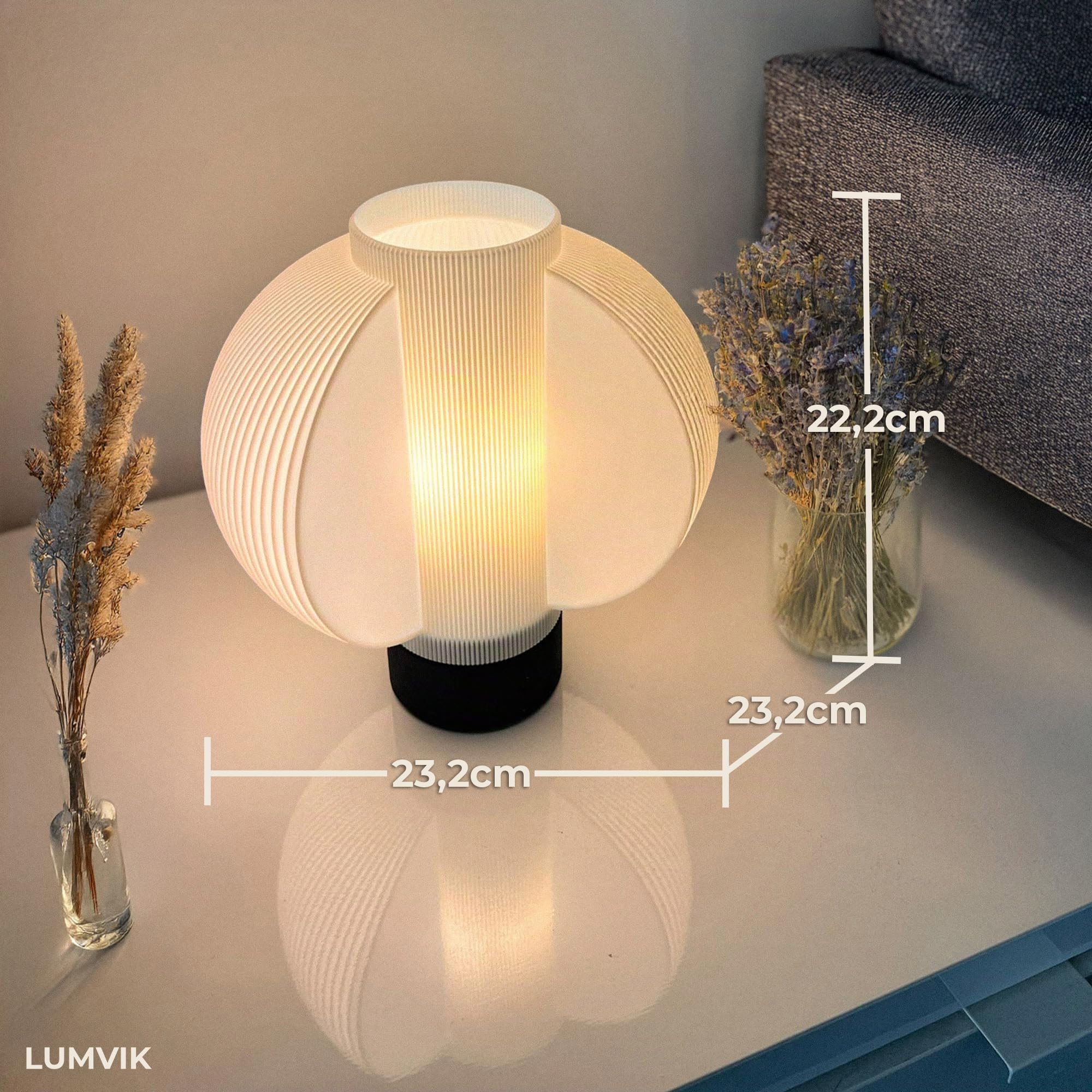 Tischlampe ORBIS, runde Design Tischleuchte für Wohnzimmer, Deko Lampe für Sideboard, gemütliche Designer Tisch Lampe, warmes & weiches Licht, Blickfang & Design Statement