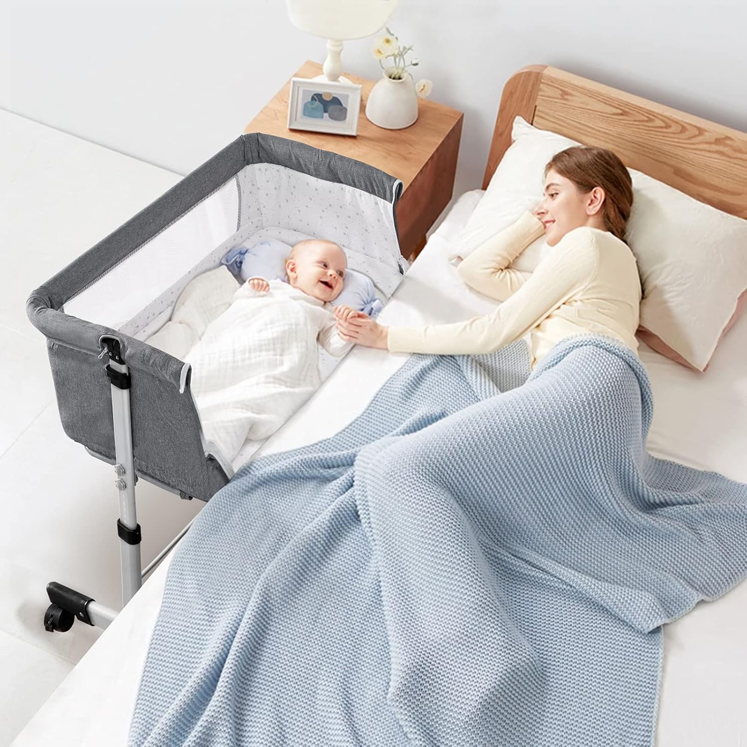 pouch bedside bassinet