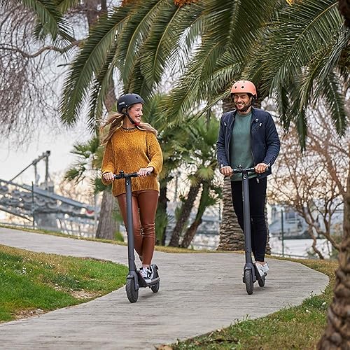 Vista 11 de Segway SuperScooter GT3, 31 MPH w/ 45-Mile Long Range, 2400W Peak Motor, Dual Hydraulic Suspension, Self-Sealing Tires, Flash Charging Electric