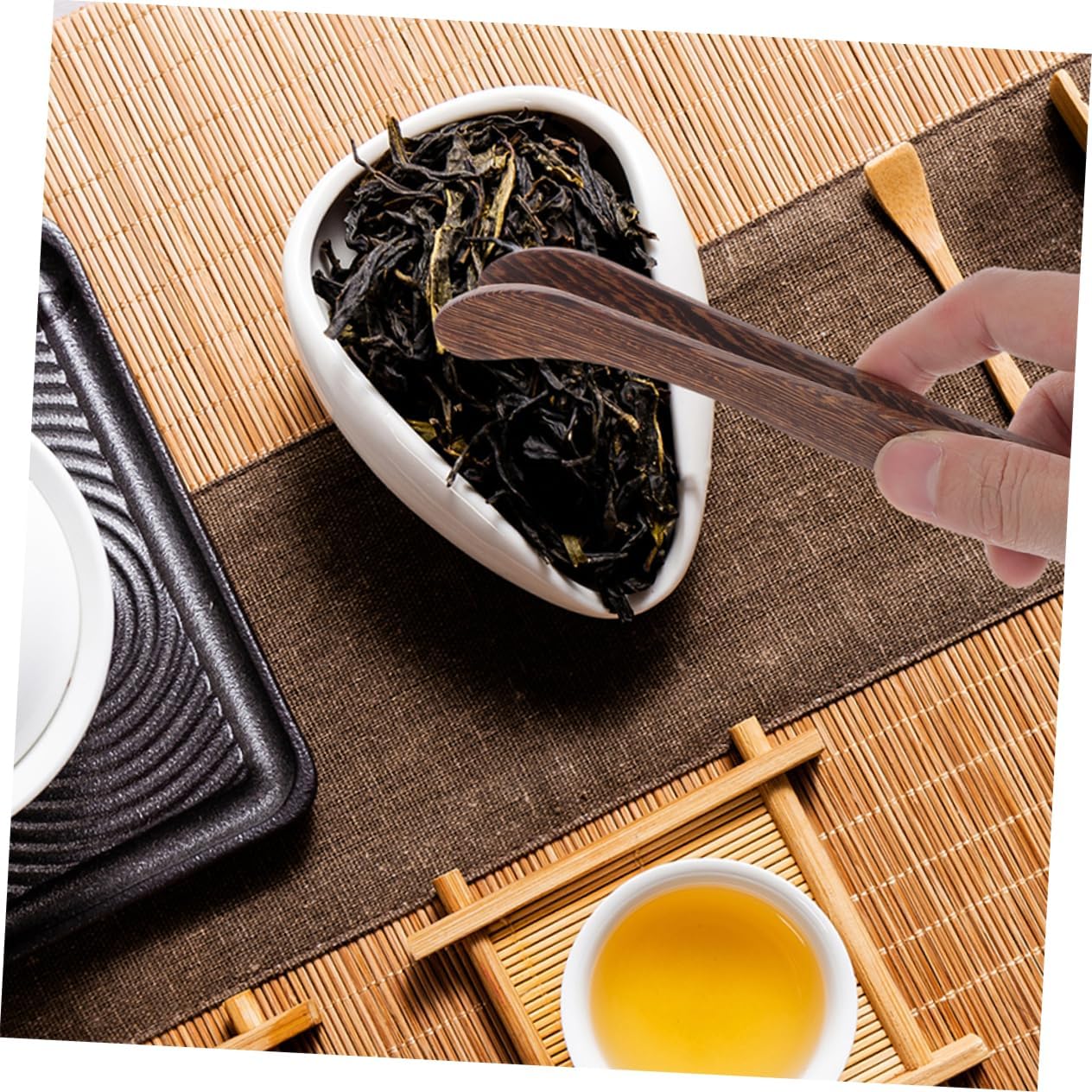 SHOWERORO 2pcs Wooden Tea Tongs for Chinese Tea Ceremony with Refined Finish and Sugar Cubes Elegant Craftsmanship