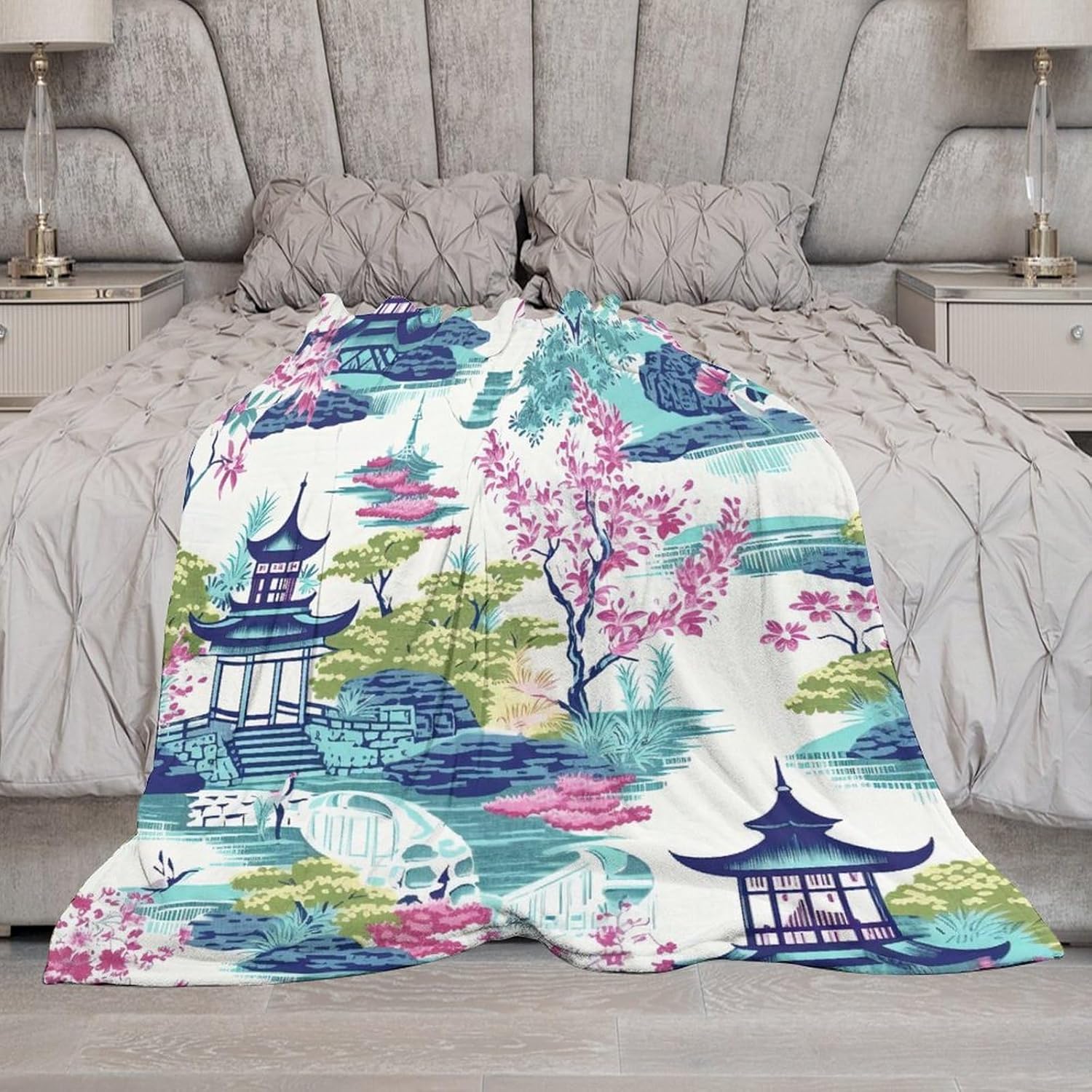 Chinoiserie Pagoda Throw Blanket White Blue Coral Fuzzy Blanket Blankets Super Comfort Warmth Coral Fleece Blanket for Couch Bed Chair Office Sofa 50x60