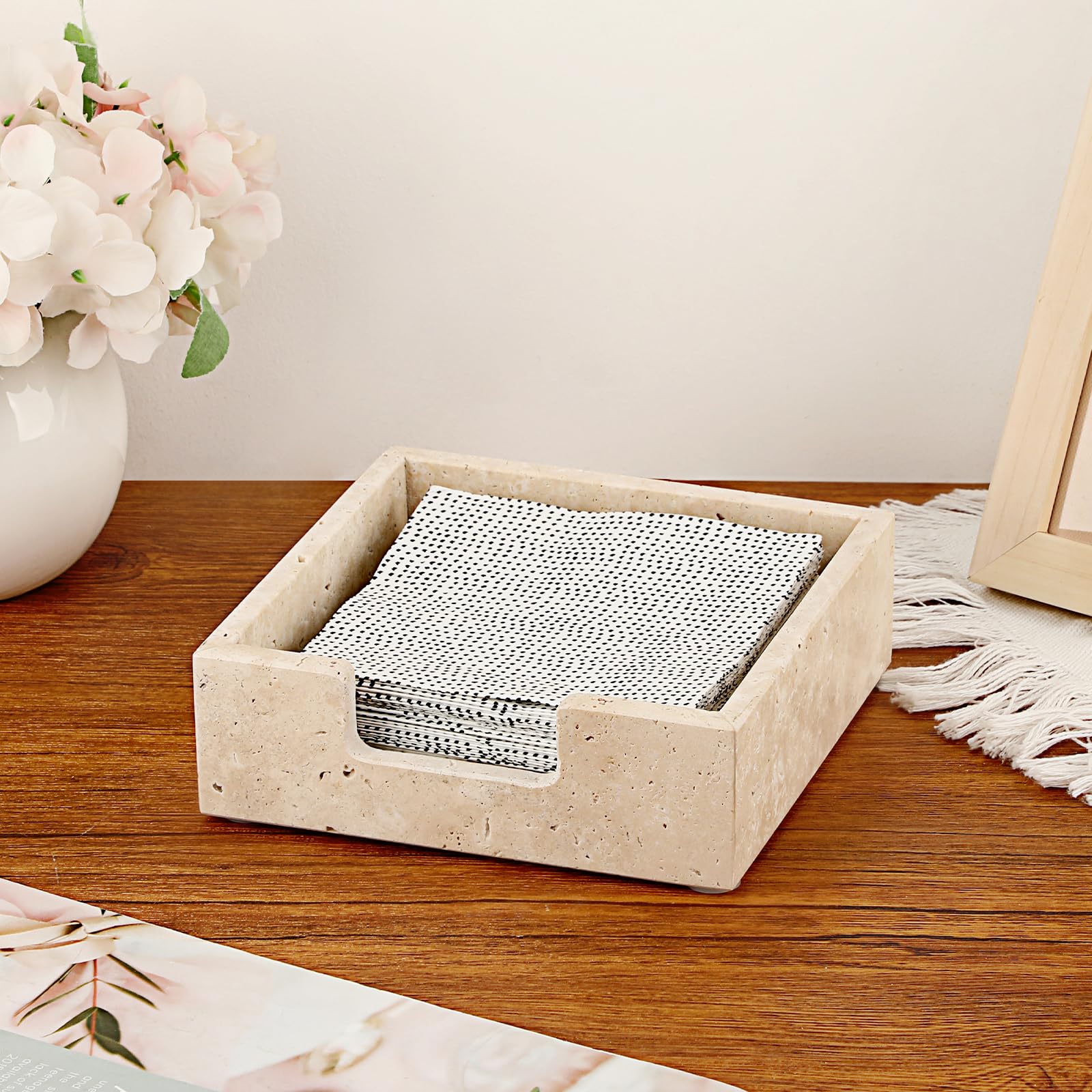 Sumnacon Servilletero de cóctel de travertino para mesa, 6.2 x 6.2 pulgadas, servilleteros cuadrados pequeños, dispensador de servilletas moderno plano para cocina, encimera, mesa de comedor, fiesta
