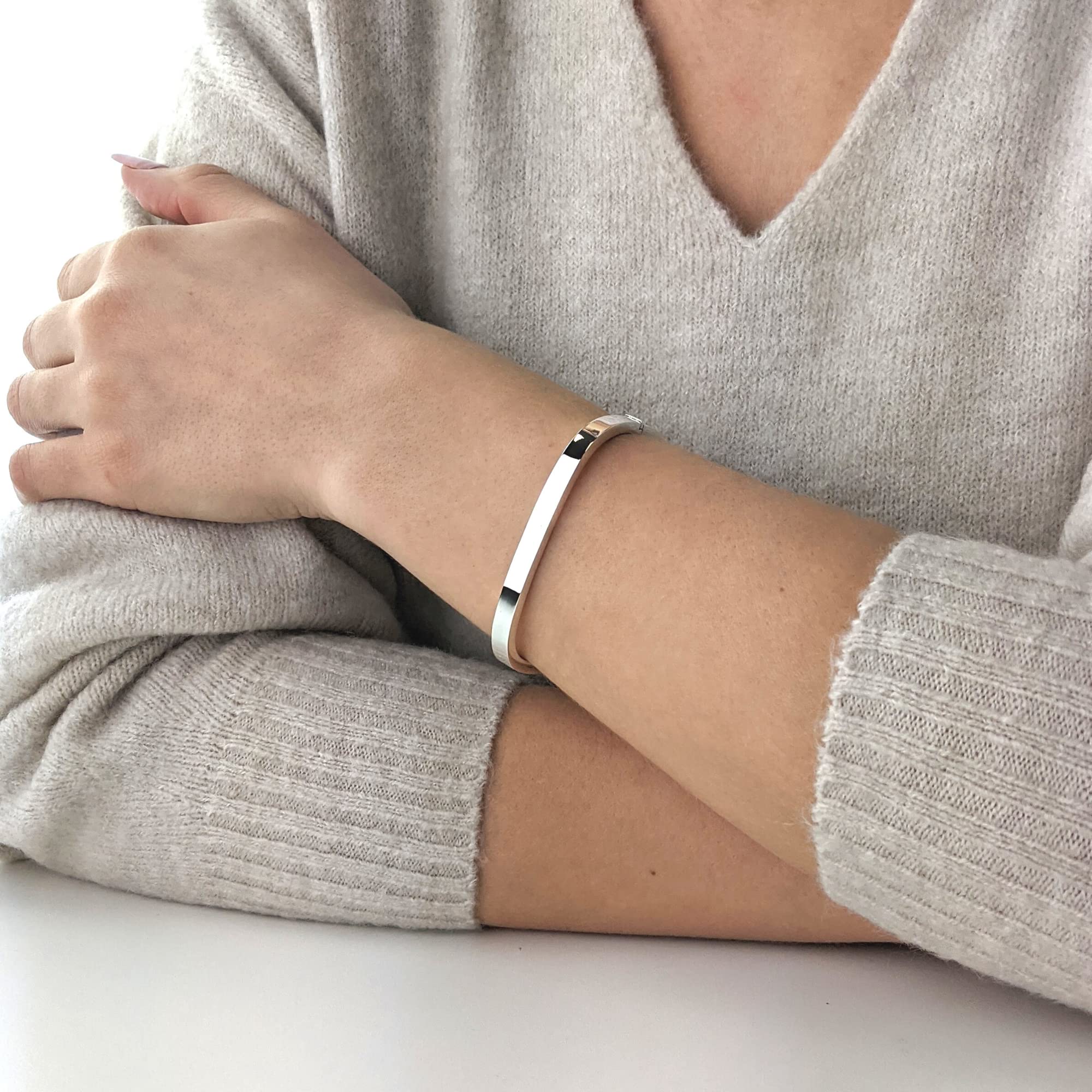 Silverly Kwadratowa bransoletka 5,2 mm z zawiasem z litego srebra próby 925 | elegancka bransoletka ze srebra wysokiej próby z kwadratową rurką | prezent urodzinowy dla mamy cioci