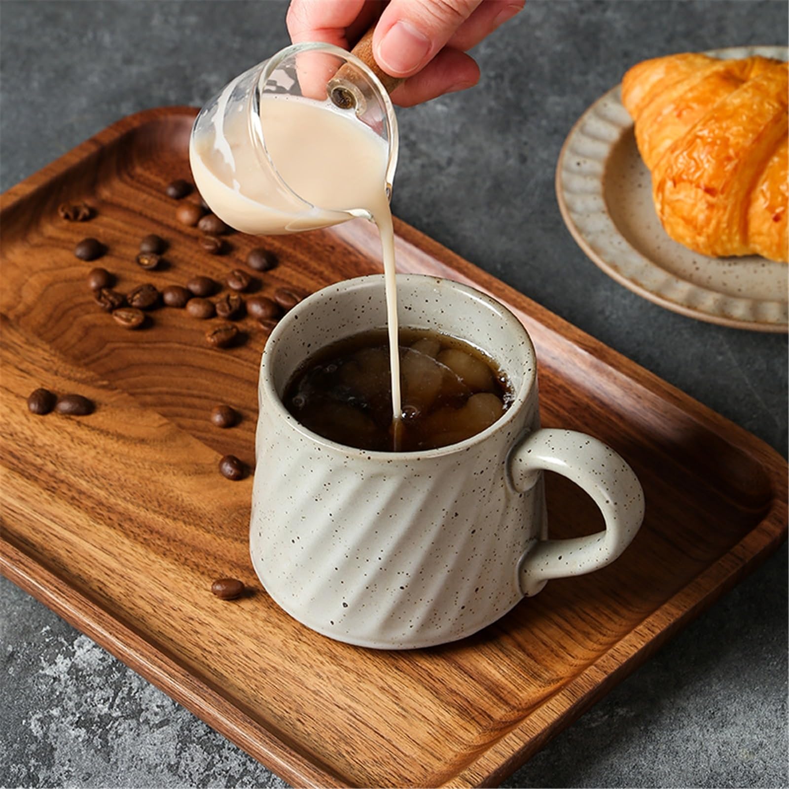 Taza de café Taza de cerámica a rayas retro latte, taza café europea sencilla vertida a mano, gris, con juego platillo y cuchara Tazas