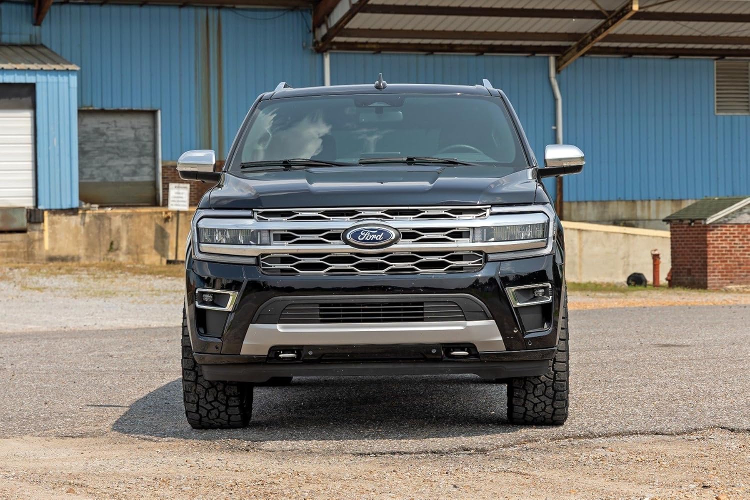 Rough Country 2" Lift Kit with Aluminum Strut Spacers for Ford Expedition 4WD (2018–2024) w/CCD System