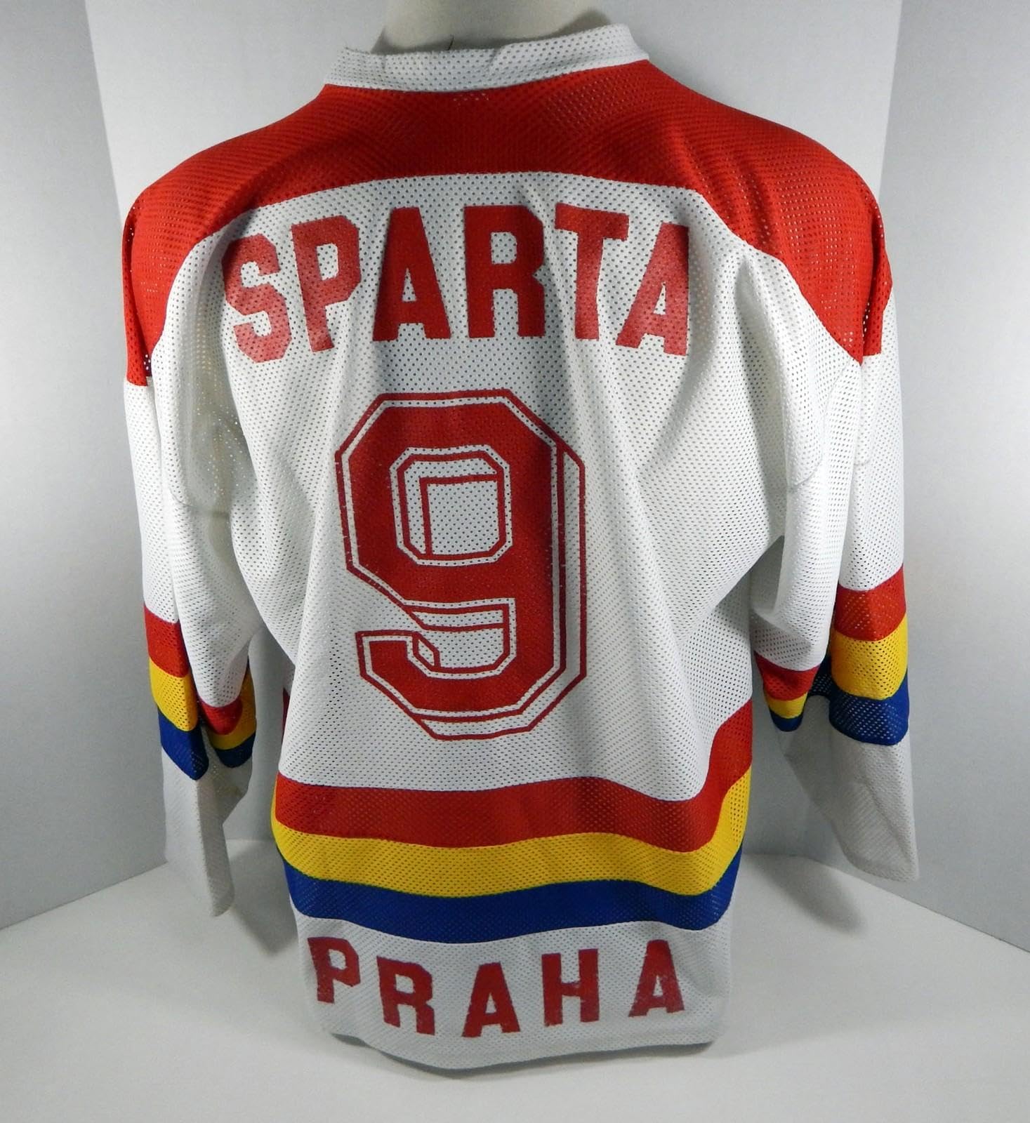 Amazon.com: HC Sparta Praha Junior #9 Game Used Jersey