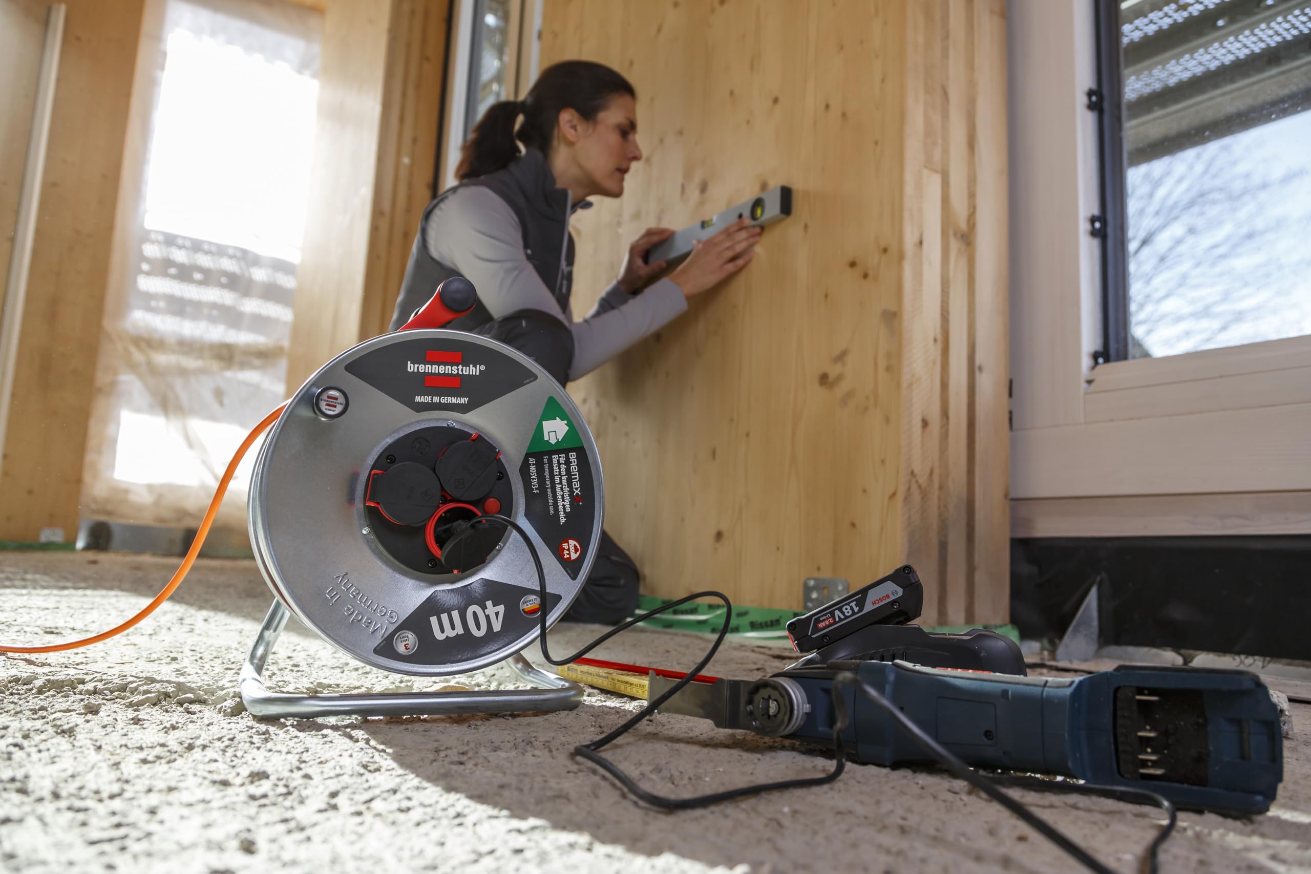 Brennenstuhl Garant S V2 bęben kablowy IP44, 40 m, do użytku na zewnątrz (Made in Germany, kabel w kolorze sygnałowym, pomarańczowy, z blachy stalowej, krótkotrwałe zastosowanie na zewnątrz) | Made in Germany, kabel w kolorze pomarańczowym, krótkotrwałe z