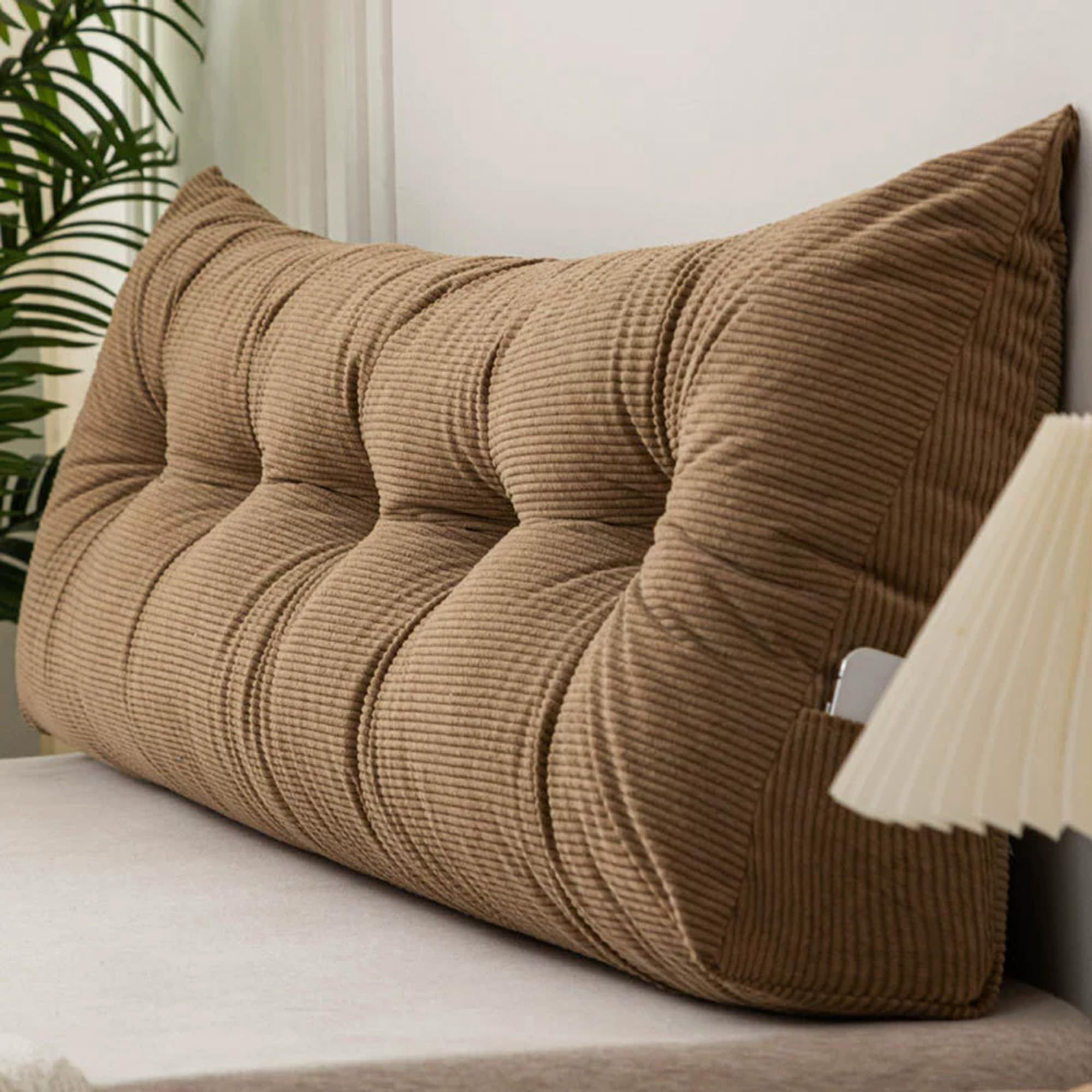 Hruile Wedge Headboard Pillow, Triangular Reading Pillows with Side Pockets, Soft Daybed Positioning Bolster, Ergonomic Backrest Support Cushion for Bed, Sofa, Chair (60x40x12cm,Brown)