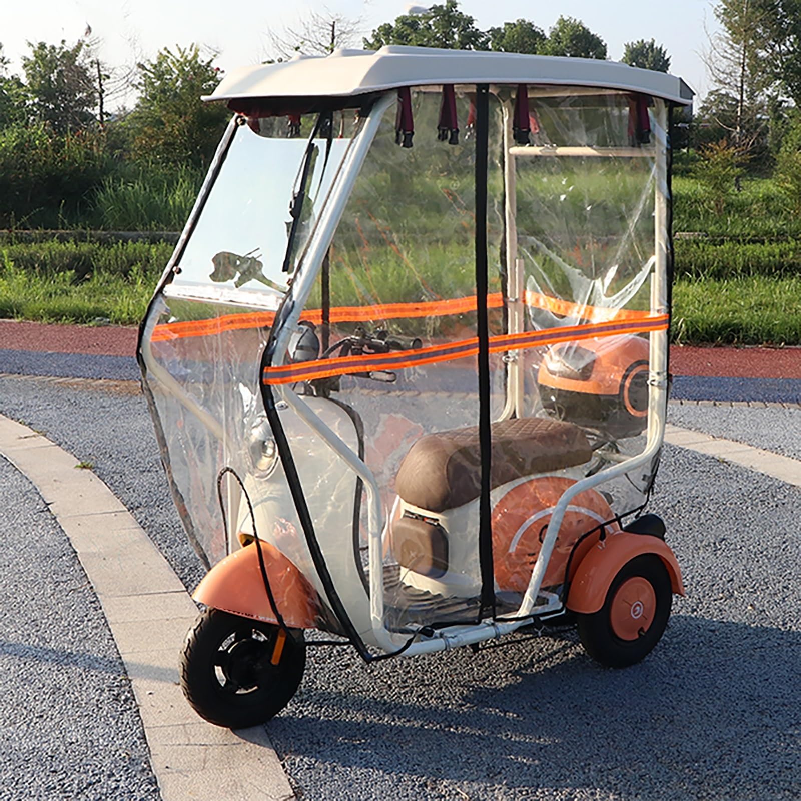 Housse pour tricycle électrique extérieur blanche : finie la pluie avec le verre trempé