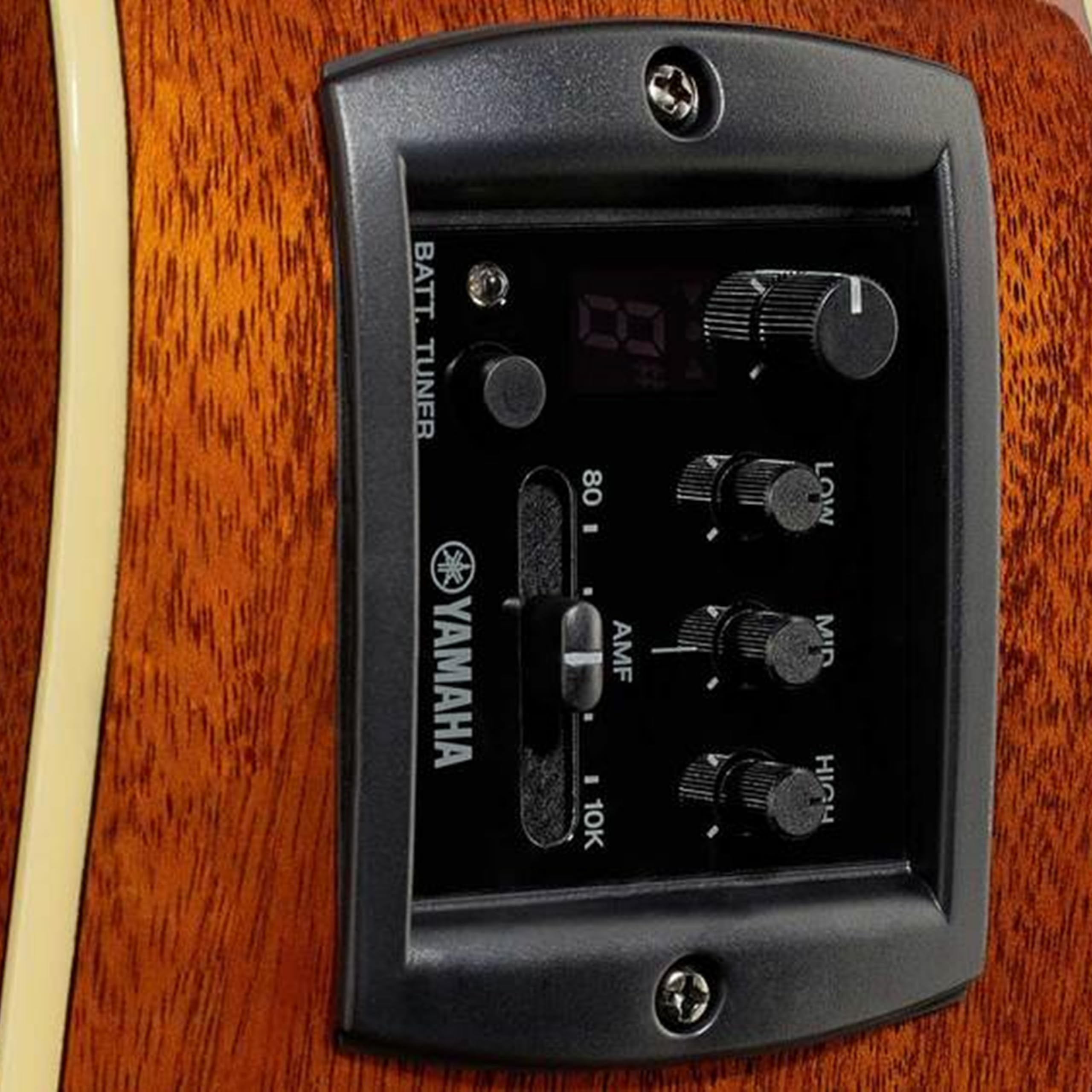 YAMAHA FGX820C Guitarra Electroacústica – Dreadnought Cutaway, Escala 24,96″, Tapa Maciza de Abeto, Fondo & Aros de Caoba, Previo Sistema66 Activo – Natural