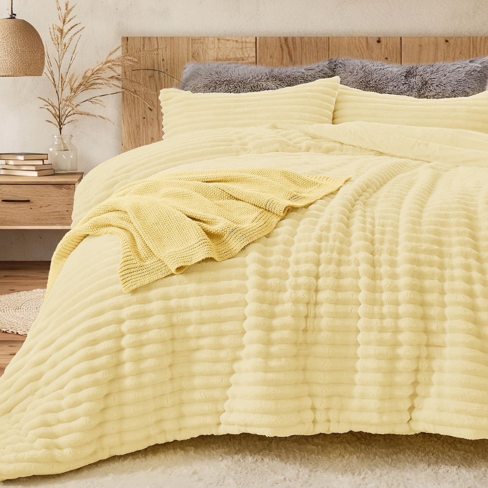 Sasttie Fluffy Queen Comforter Set