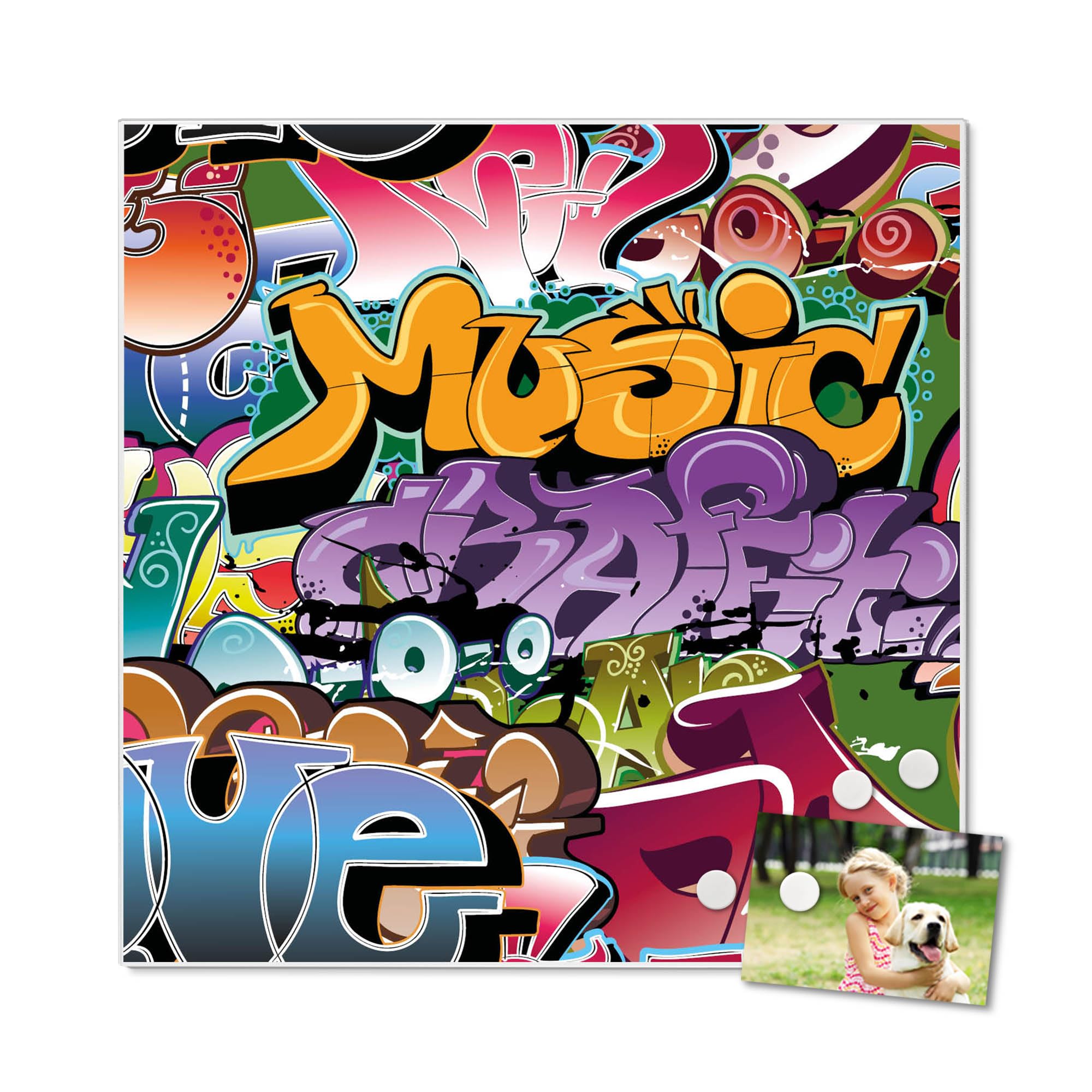 banjado Magnettafel 50 x 50 cm/Magnetwand aus Metall/Magnetpinnwand als Memoboard/Pinnwand Magnettafel Küche, Büro, Kinderzimmer inkl. 4 Magnete & Montageset - Motiv Graffiti