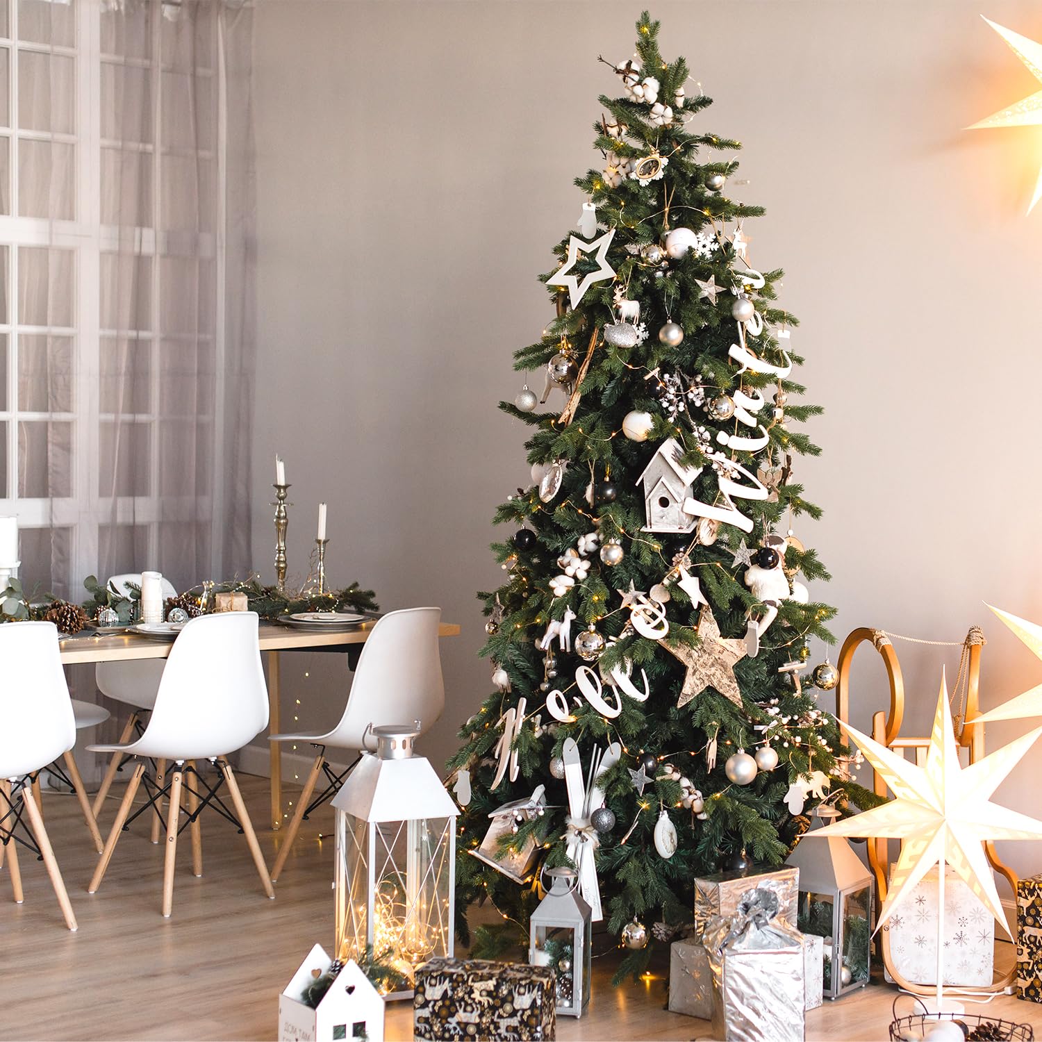 Flur - Albero di Natale Verde 240 cm in PVC Realistico, 1544 Rami Fitti, Base in Metallo Stabile, Facile da Montare e Riutilizzare, Ideale per Interni e Decorazioni Natalizie Eleganti