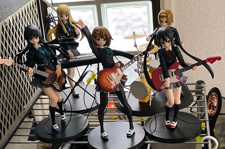 Amazon.co.jp: けいおん!! SQフィギュア 平沢唯・秋山澪・田井中律・琴