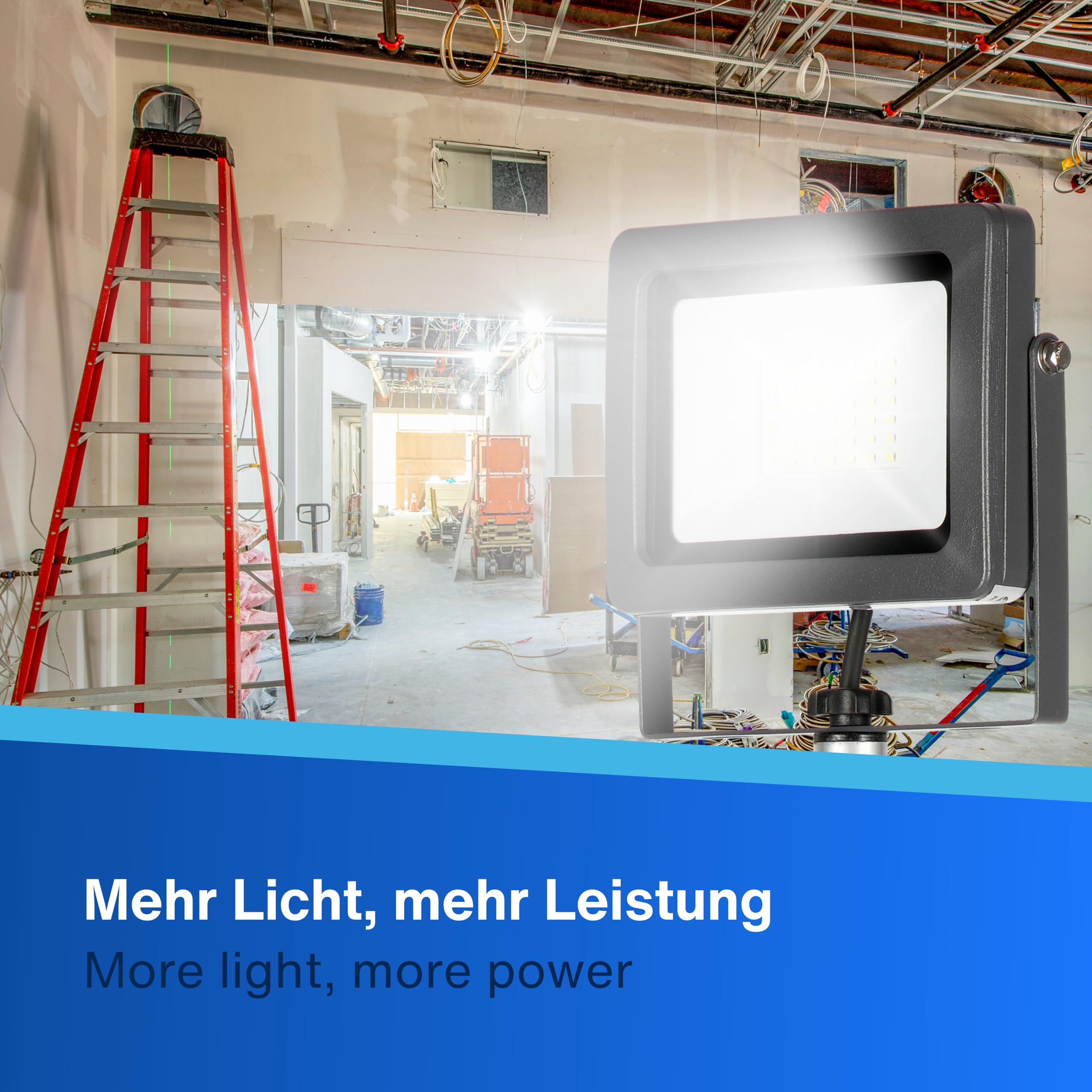 REV Baustrahler mit Stativ - 30W, 2550lm, 6500K, robuste Baustellenlampe für Baustelle, Werkstatt & Keller, Baulampe IP65 für innen & außen, silber