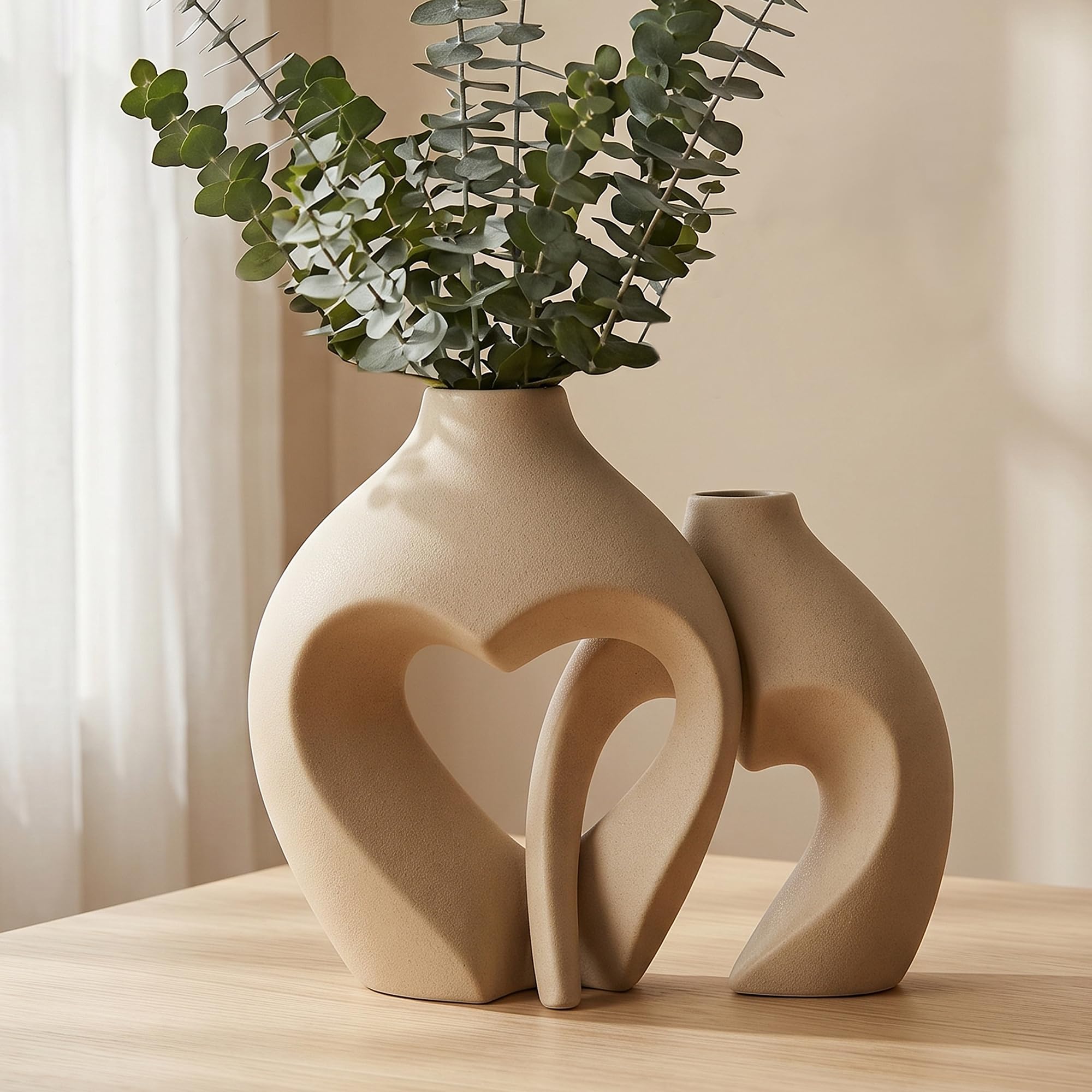 Zormon Brown Vases for Decor, Heart Shaped Ceramic Vase Set of 2, Nordic Heart Shaped Vases, Minimalist Decorative Vase for Table Centerpiece Wedding Dining Living Room Office House Decoration
