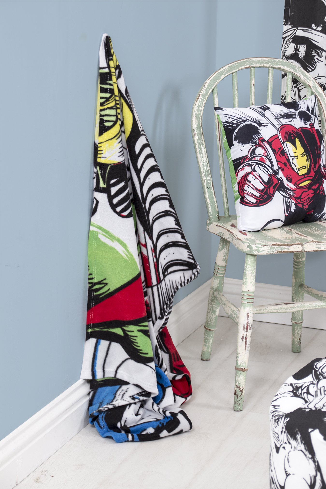 Marvel Coperta Morbida Per Divano – Design Avengers 4 Sezioni, Micro-Raschel 100x152 Cm, Multicolore