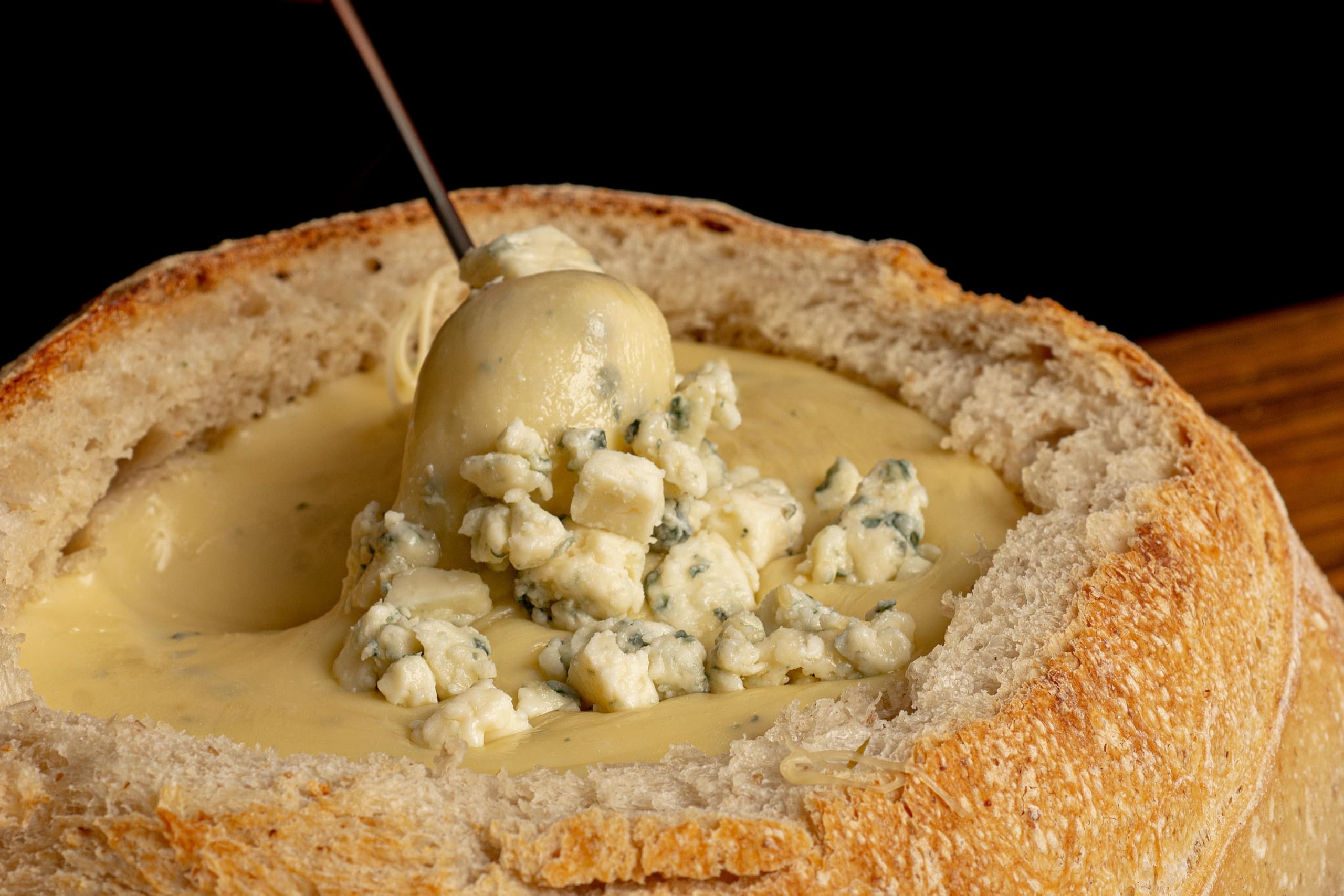 Vegü Fondue-Käse vegan - 5x 400g - Schweizer veganer Fondue-Käse auf Blumenkohlbasis, würzige Gemüsezubereitung, für ein rundum genussvolles Fondue-Erlebnis, zu Raclette-Käse ein Fest