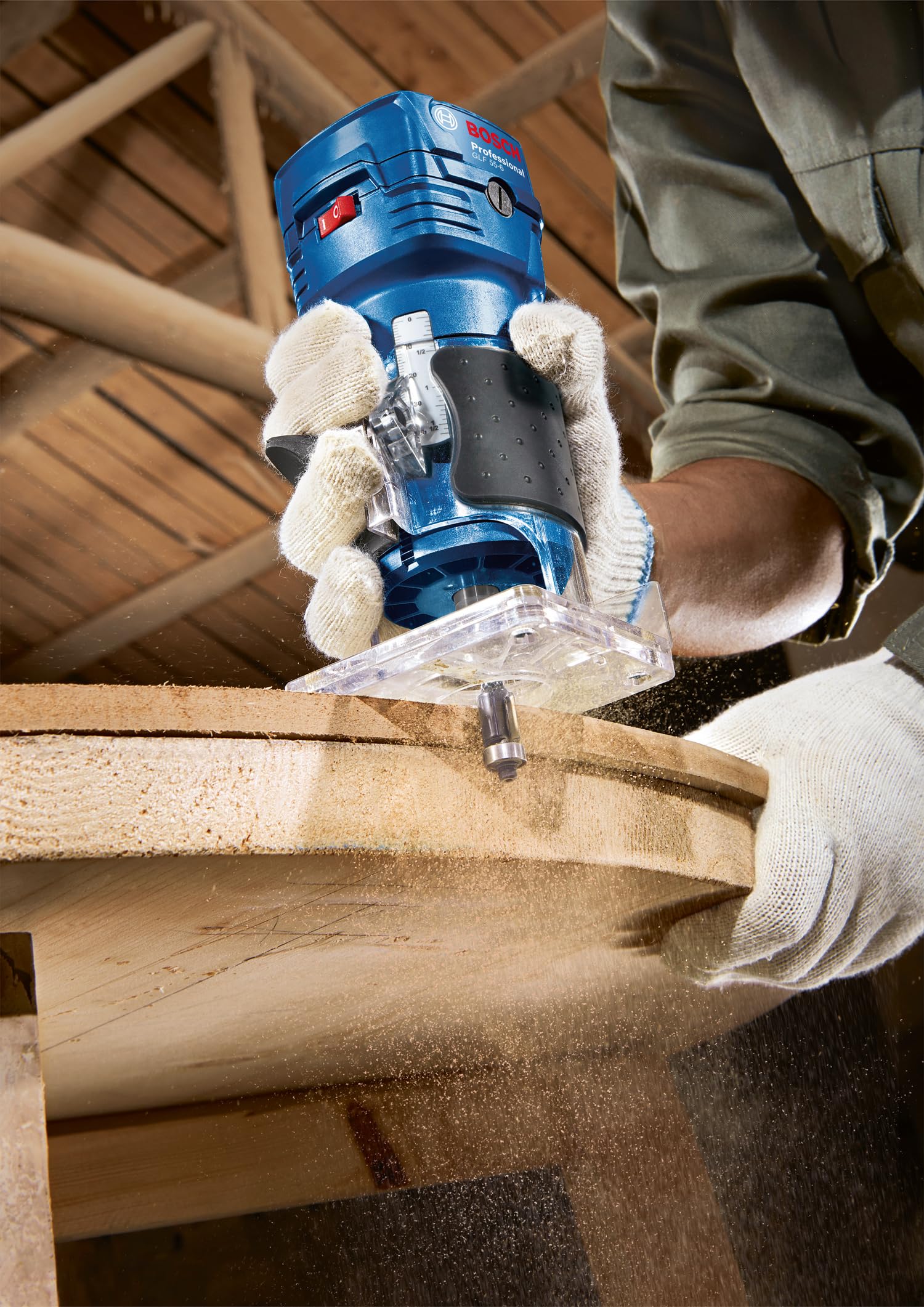 Bosch Professional Kantenfräse GLF 55-6 (550-W-Motor, Drehzahl 33.000 min⁻¹, inkl. 2x Einmaulschlüssel, 1x Spannzange, Parallelanschlag, Führungsrolle zum Bündigfräsen)