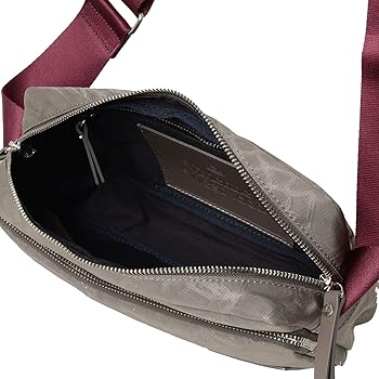 Vivienne Westwood ラインOBRエンボスショルダーバッグ Amazon | [ヴィヴィアンウエストウッド] ラインORBエンボス メンズ
