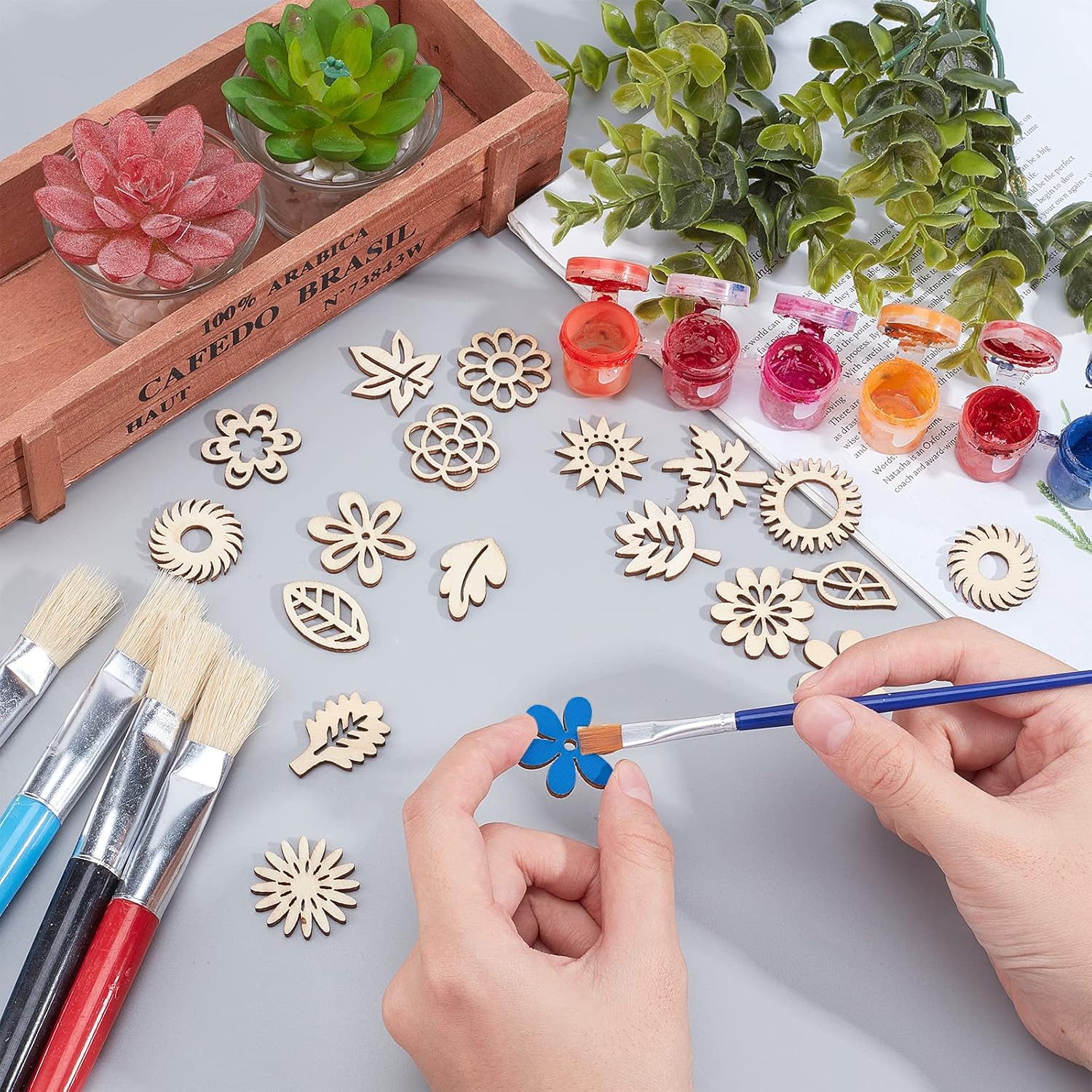 GORGECRAFT 300PCS Unfinished Wooden Embellishments Wood Plant Cutouts Flower Leaf Shaped Wood Slice Ornament Hanging Home Decor for Crafts Projects