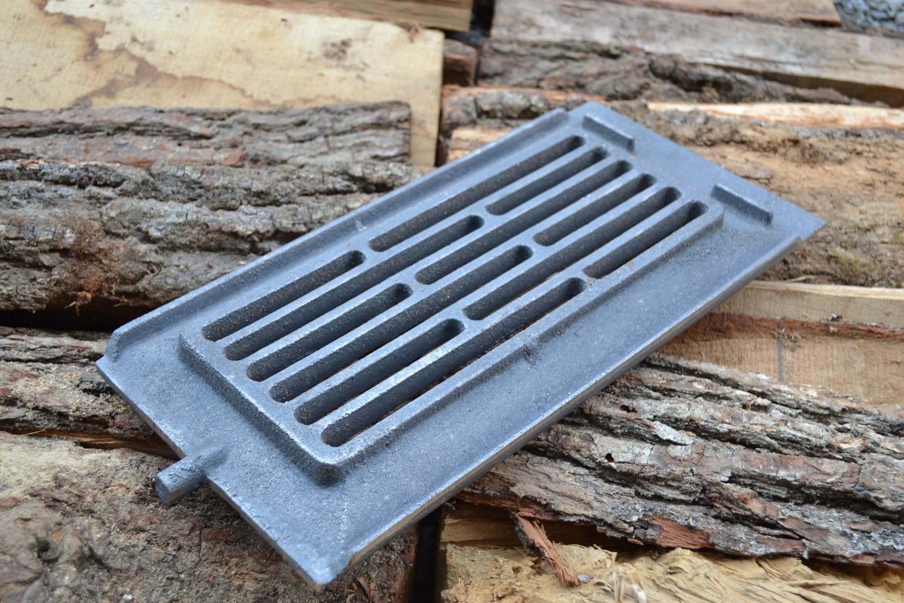 SEZAM Griglia in ghisa 37,5 (39) x 18 cm, griglia per ceneri in ghisa, diversi diametri, griglia per camino, griglia per forno, griglia a combustibile solido KVS Moravia: 9100, 9103