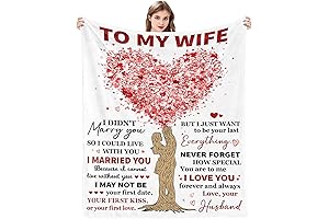 Cozy Embrace - Flannel Blanket for Romantic Moments