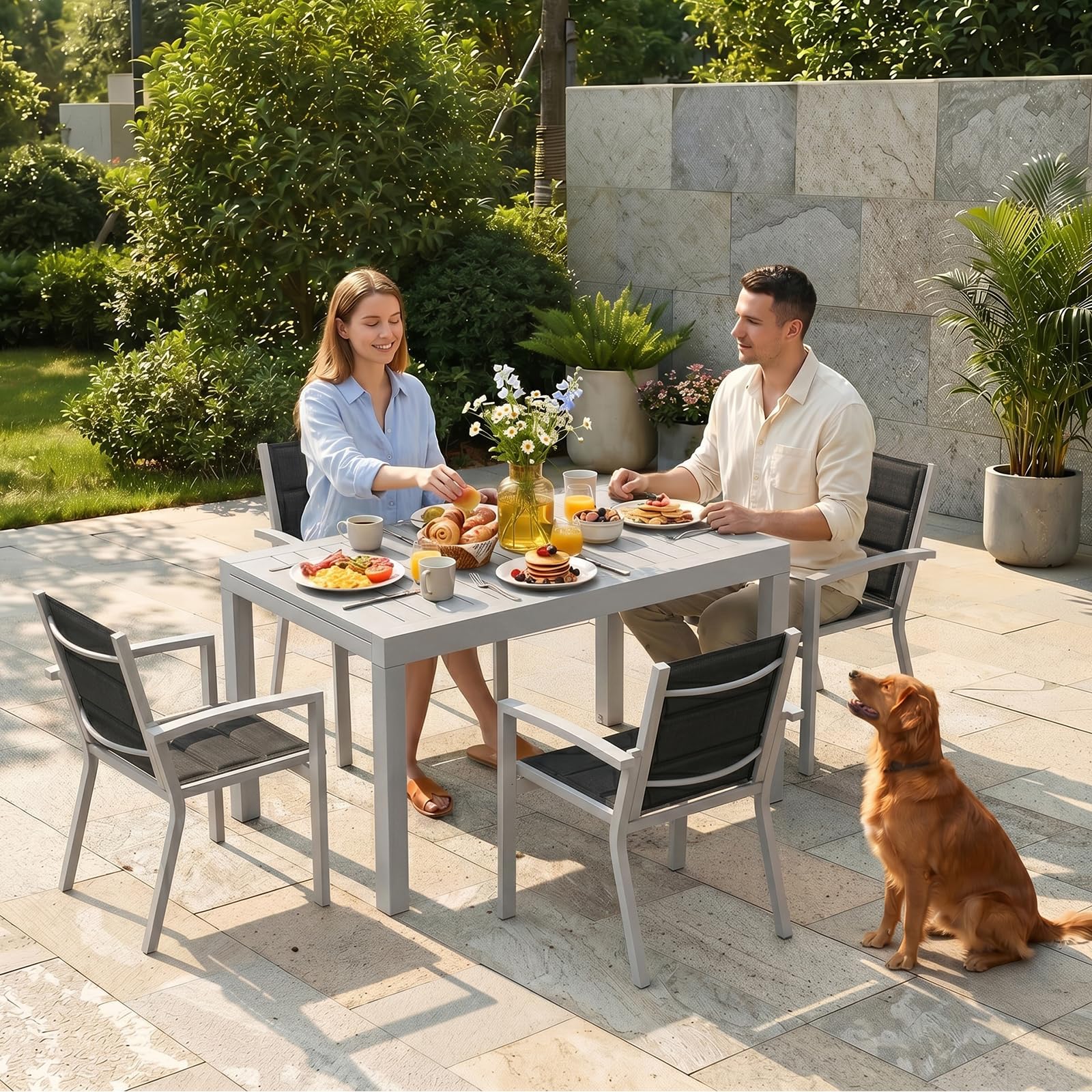 TRIUMPHKEY Sedie da Giardino Impilabili, Set di 2 Sedie da Esterno in Alluminio, Poltrona da Giardino, Sedie per Tavolo da Giardino, Sedie da Patio Resistenti alle Intemperie, Grigio Chiaro