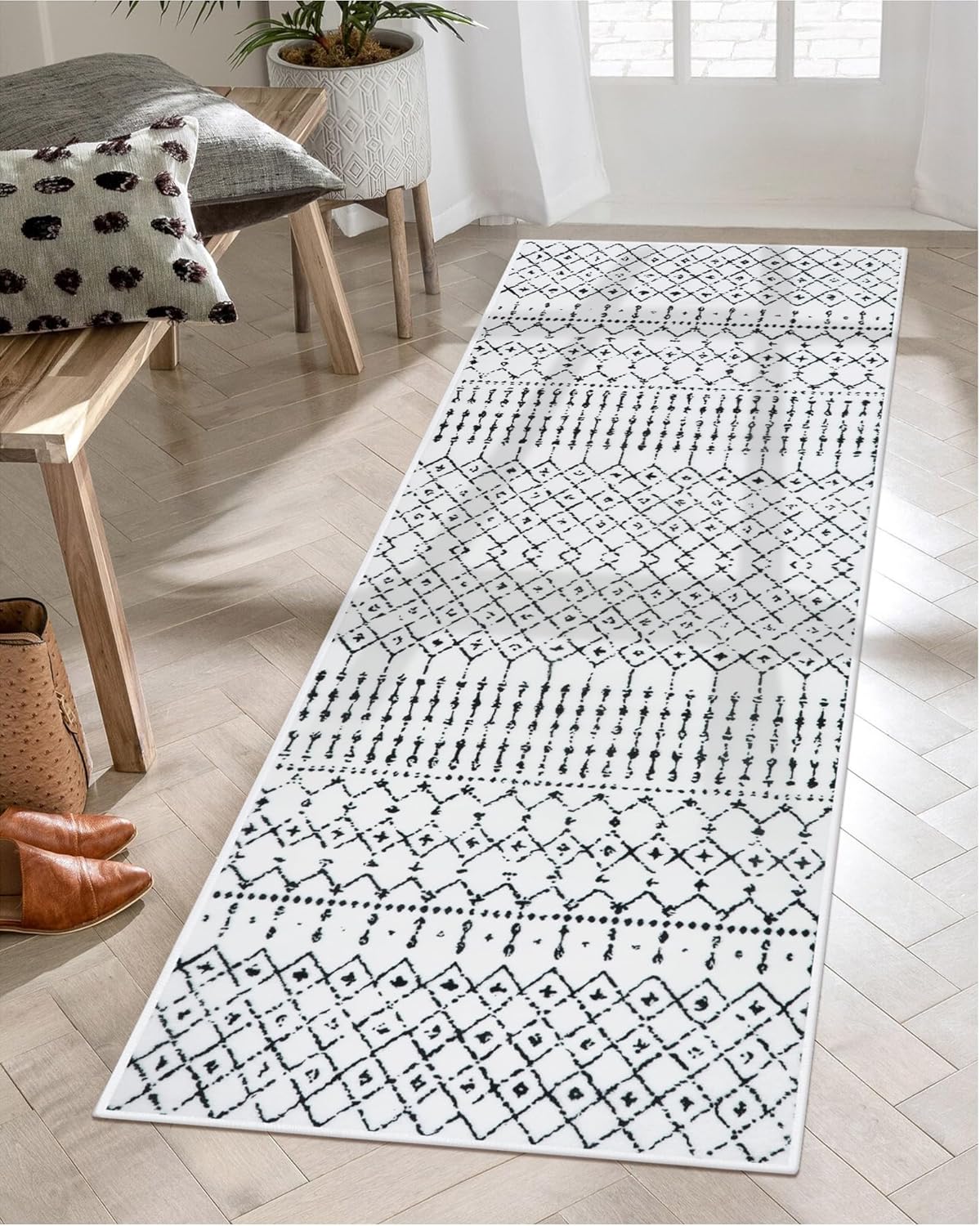 LIVEBOX Black and White Runner Rug 2x6 Entryway Rug Runner Washable Boho Rug for
