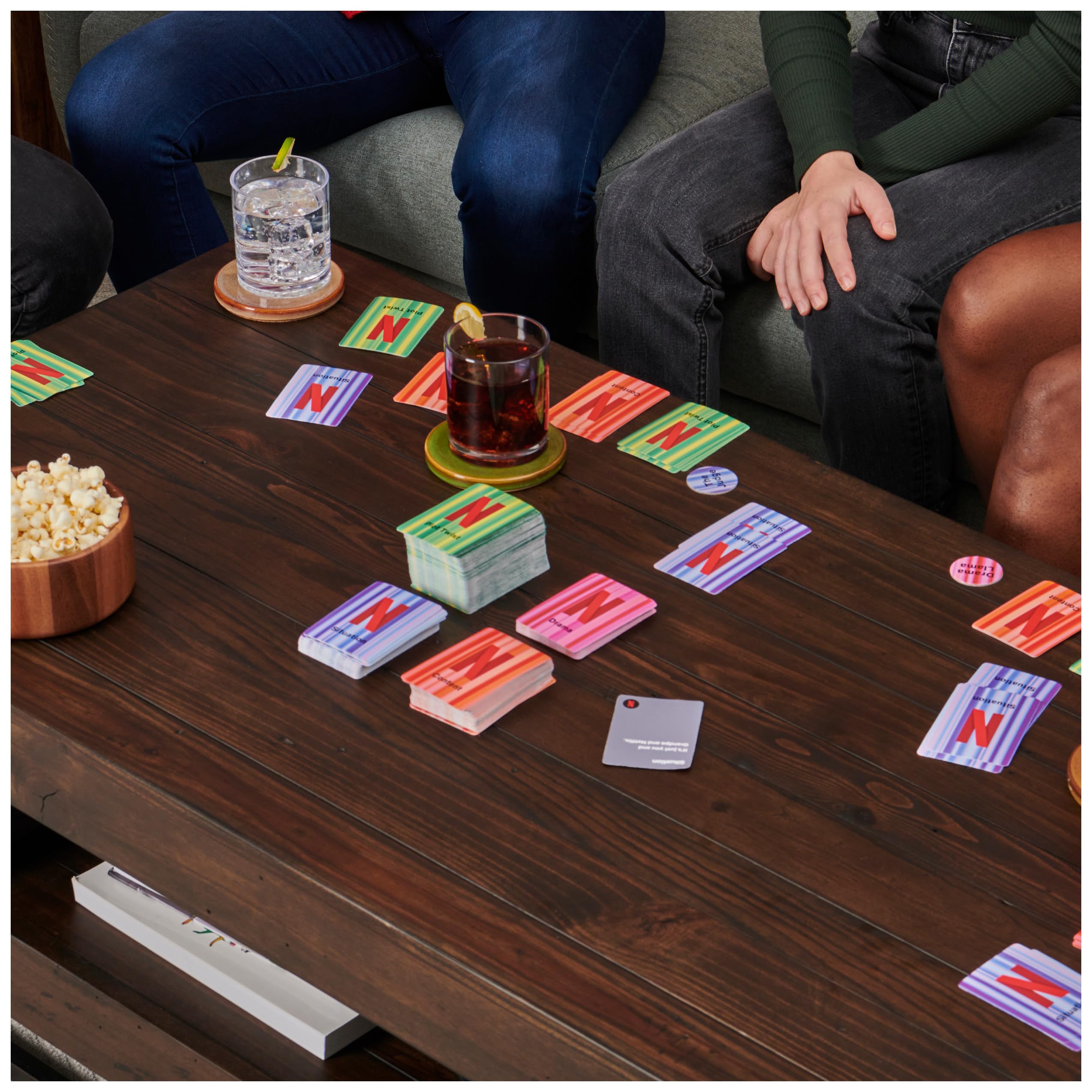 Netflix, uno de los juegos de ta mesa más populares con divertidos contenidos de las series de televisión más queridas de Netflix, para familias, adolescentes y adultos de 14 años en adelante, juego