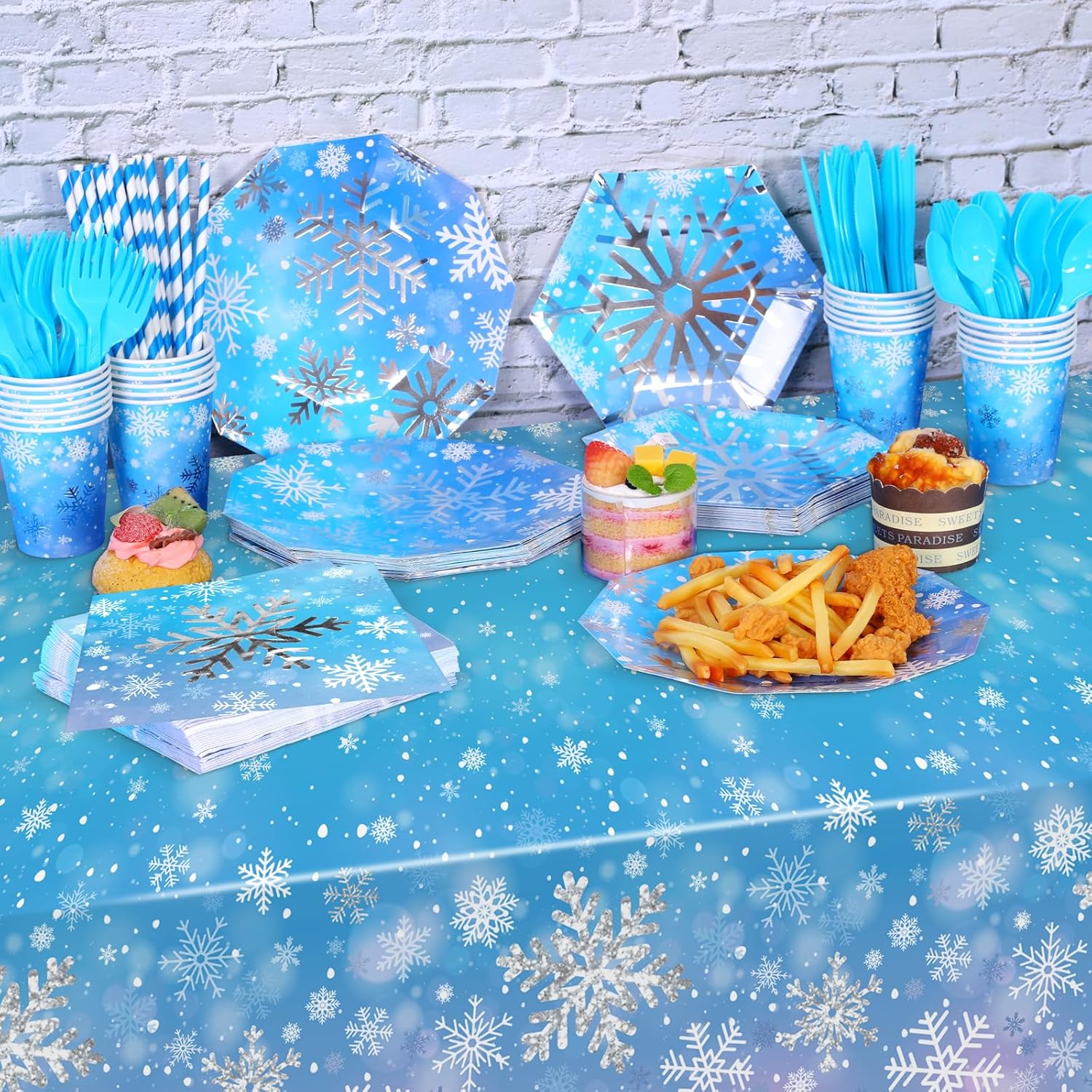 durony 201 Pieces Winter Snowflake Party Tableware Supplies Frozen Birthday Silver Stamping Snowflake Paper Plates Napkins Cups Straws Cutlery Tablecloth for Winter Frozen Party Supplies, Serve for 25 - Image 5