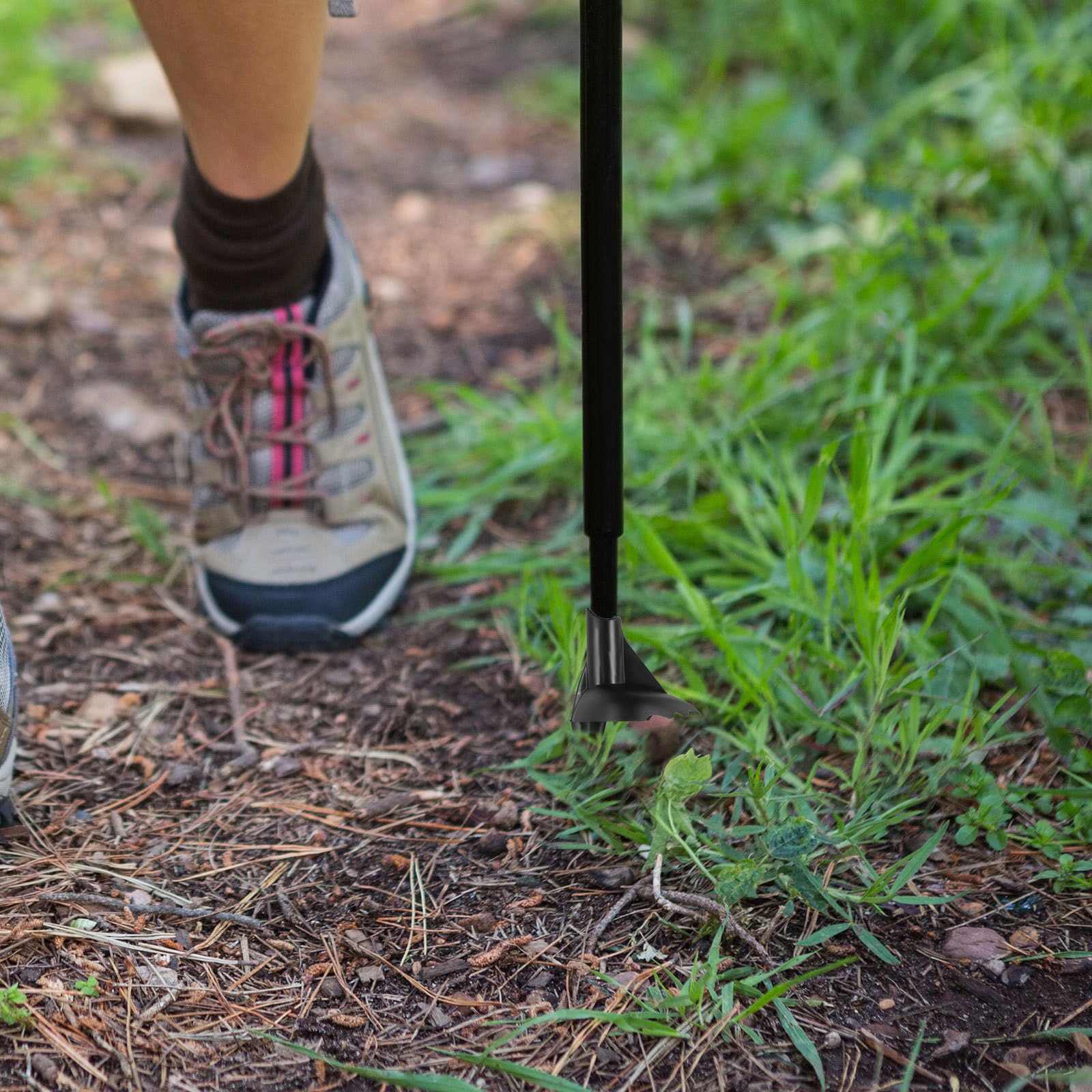 4 Stück Hartmetallspitzen für Wanderstöcke, schwarz, Ersatzspitzen für Outdoor-Wanderstöcke, robuste Endkappen, Zubehör für Trailrunning- und Skitourenstöcke