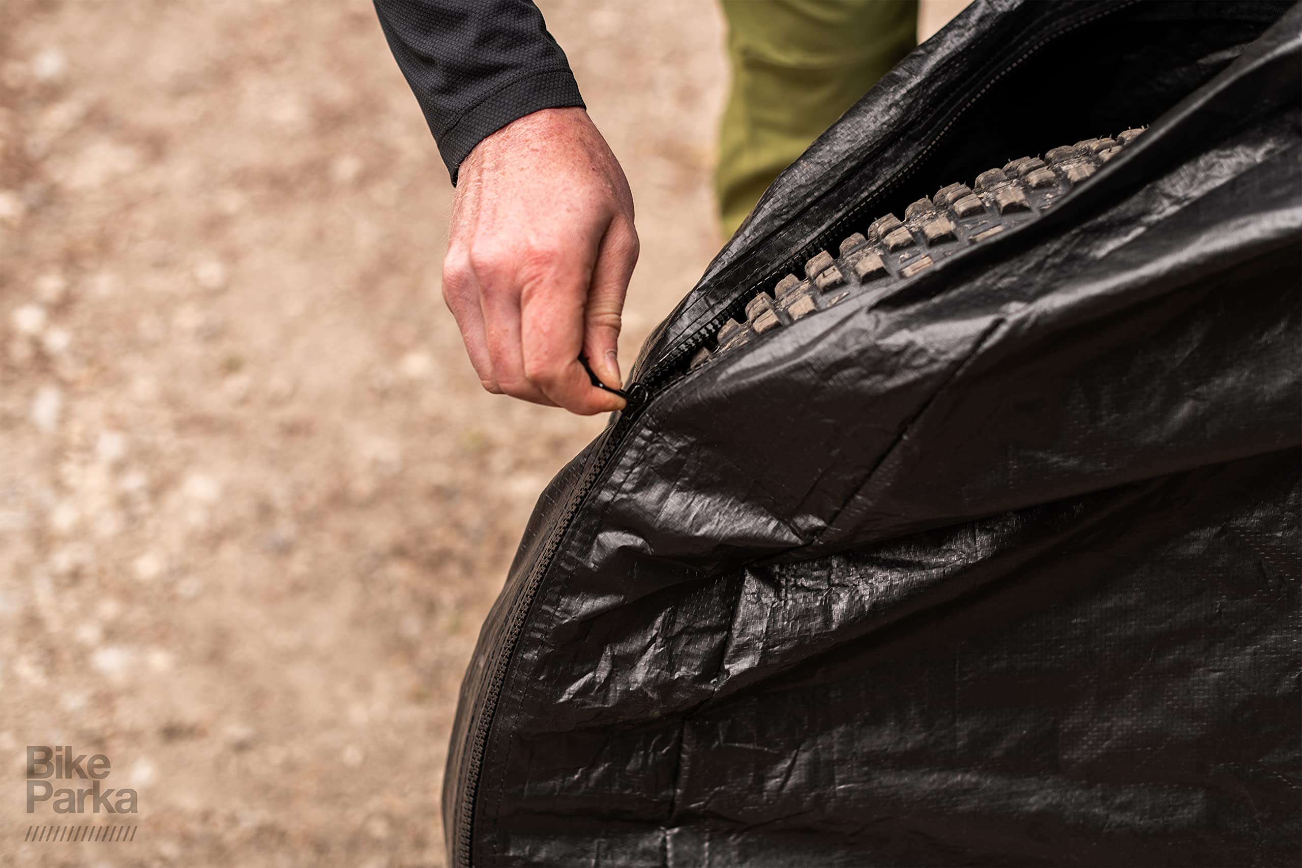 BikeParka ROUGHSAC Sac de Transport, Noir, 195 x 105 cm