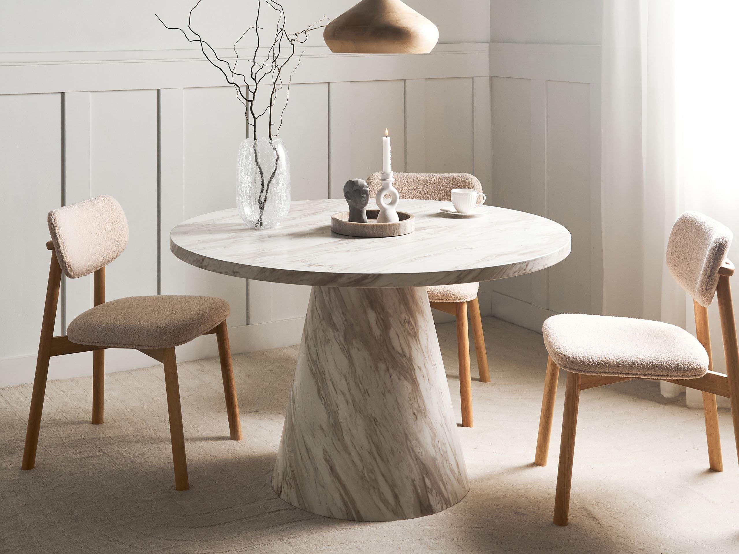 Beliani Table de Salle à Manger Ronde de Style Moderne Base sur Piedestal ⌀ 120 cm Effet Marbre Blanc Mere
