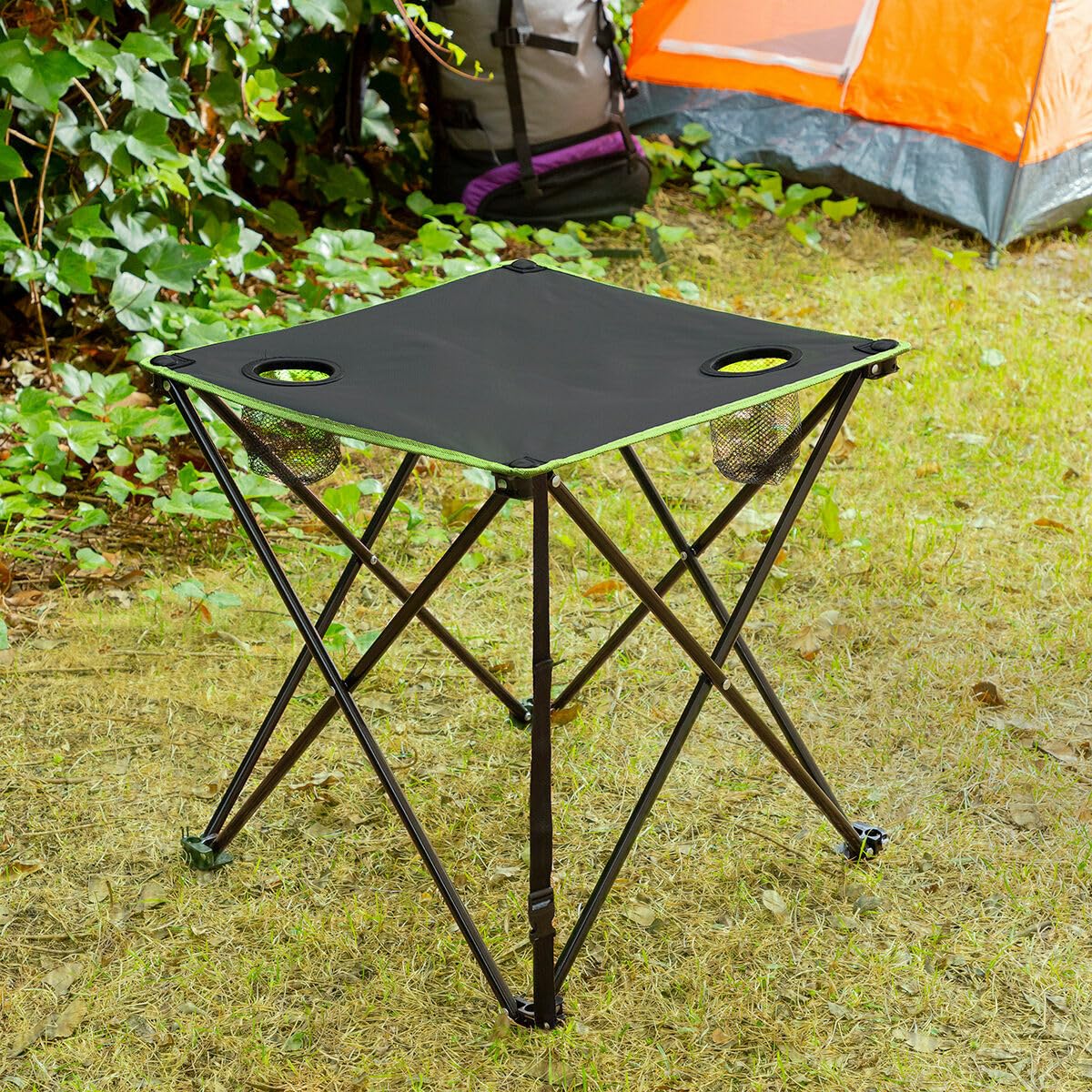 InnovaGoods® Tavolo da campeggio pieghevole leggero, tavolo da campeggio con borsa per il trasporto, tavolo pieghevole con 2 portabicchieri, tavolo portatile da esterno ideale per picnic.