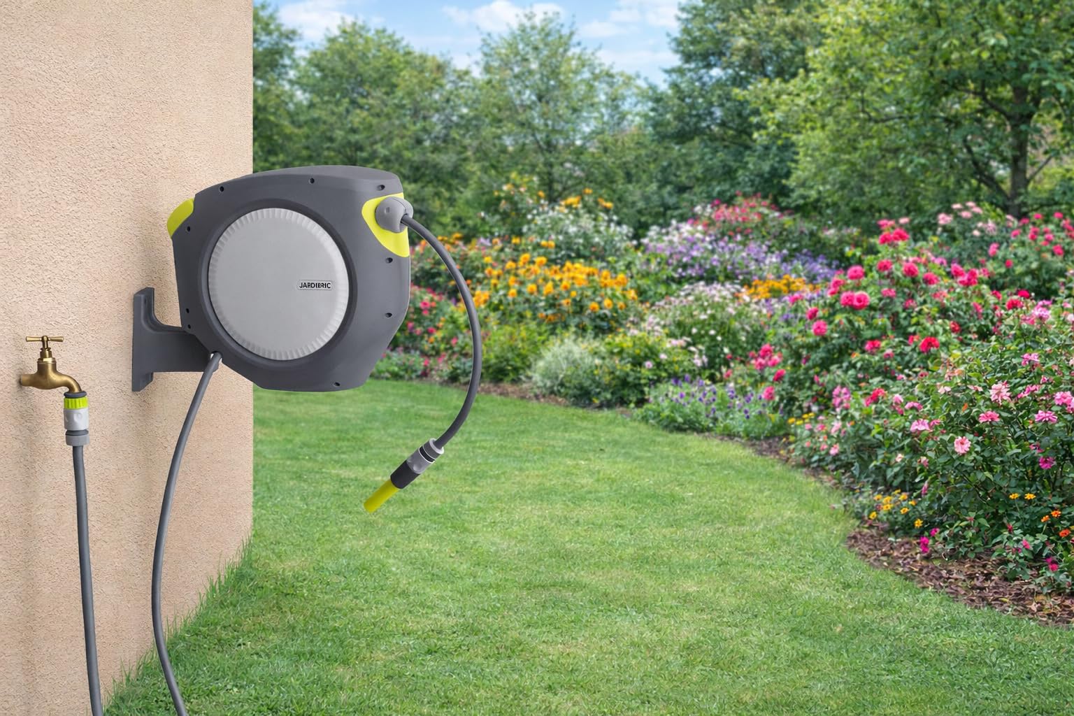 Jardibric 12028 - Dispensador automático de Pared (20 m, 12,5 mm de diámetro, retráctil, con alargador, Nariz de Grifo, empalmes y Pistola de riego
