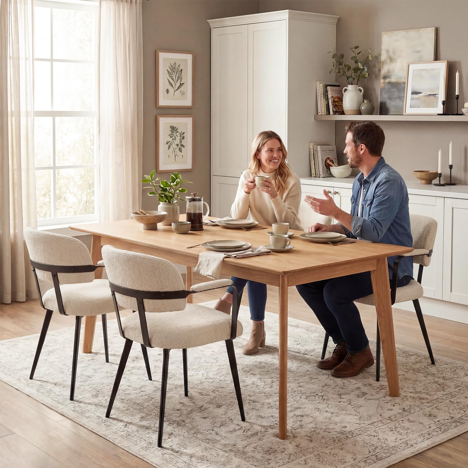 Sillas de Comedor Pack 2, Sillas Cocina con o sin Reposabrazos, Silla Nordica con Tapicería de Chenilla, Cojines Duros y Patas de Metal (Beige, con reposabrazos)
