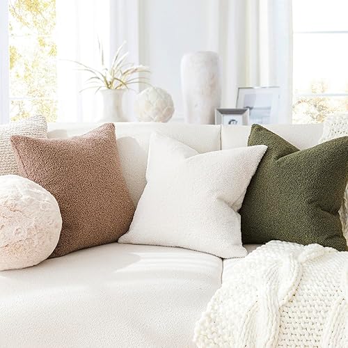 Miniatura 6 de Foindtower Paquete de 2 fundas de almohada decorativas de piel sintética rizada suave y neutra con cremallera, funda de cojín moderna y acogedora