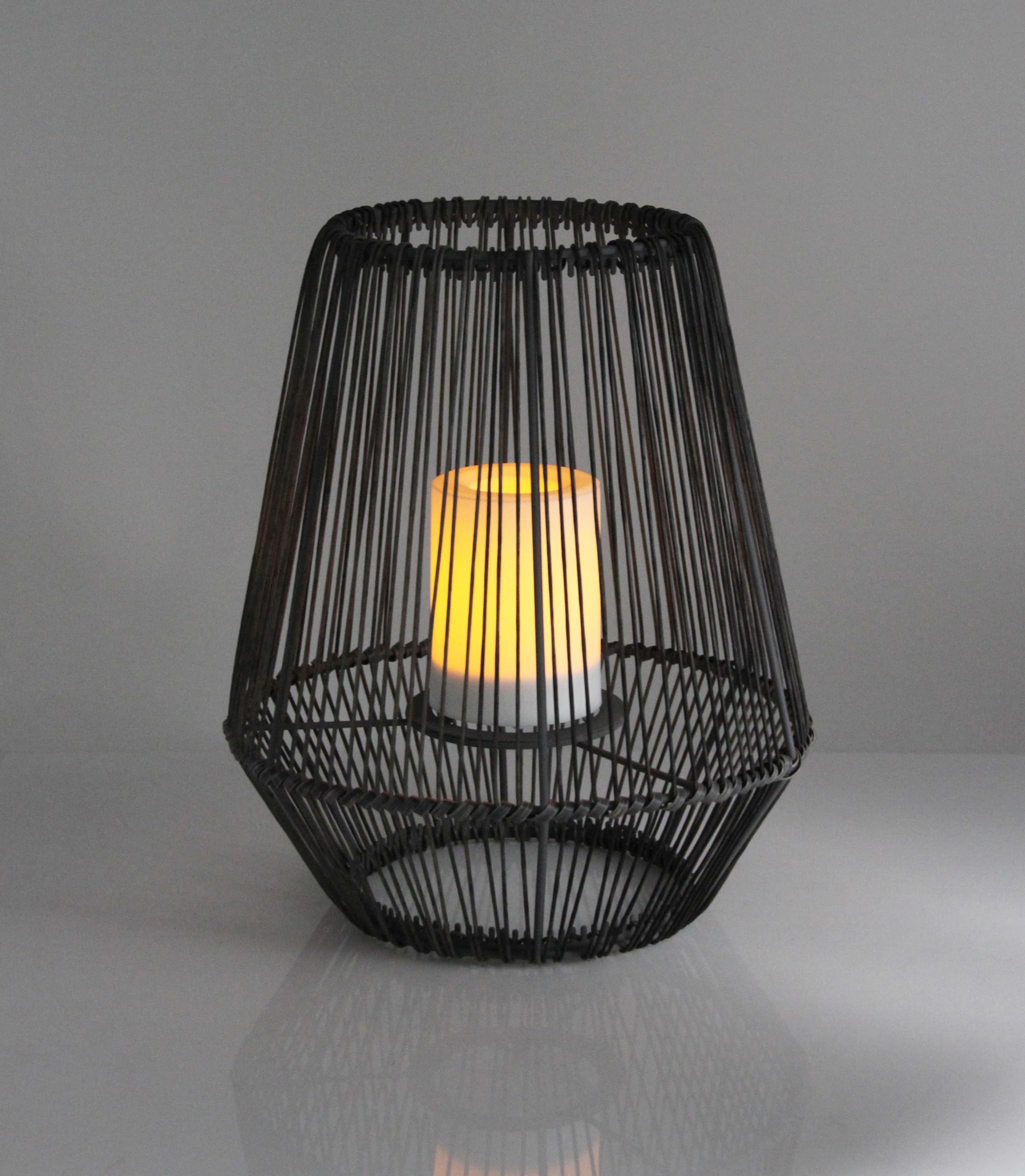 Lanterne Solaire Avec Bougie LED En Blanc Chaud Avec Effet Scintillant 30 X 25 Cm Lampe De Jardin Aspect Bois Avec Cordon En Jute A Suspendre 85782305