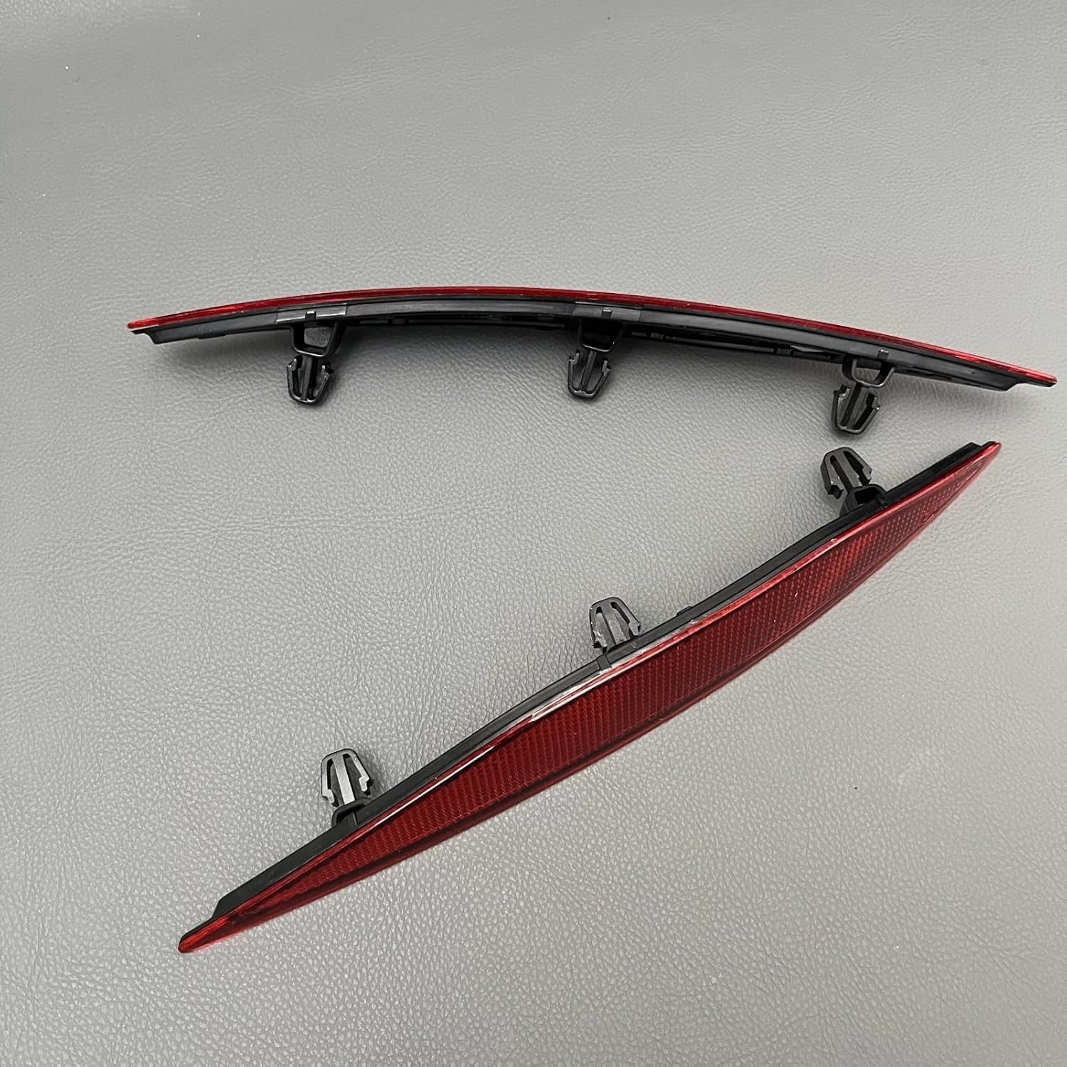 Rear Bumper Tailgate Reflector Compatible With VW For Golf MK7 2014 2015 2016 2017 Rear Bumper Parking Warning Lamps Reflector Left Right Light 5GG945105 5GG945106(Right)