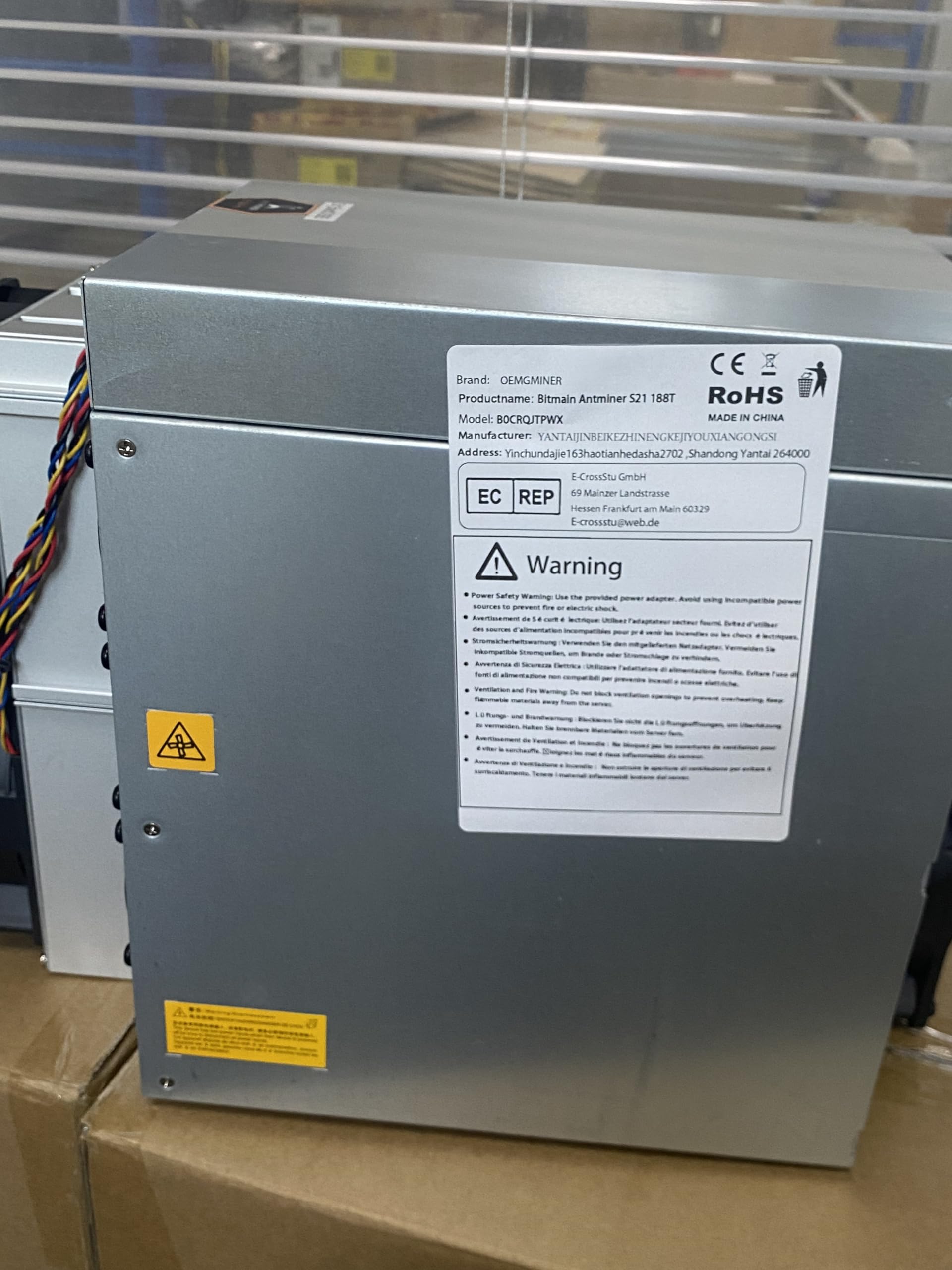 Amazon | Bitmain Antminer S21 188T 3290W 220V BTC/BCH/BSV SHA256 空冷マイナー  ビットコイン ASIC マイナー 電源コードなし 出荷準備完了 | OEMGMINER | 電源ユニット 通販