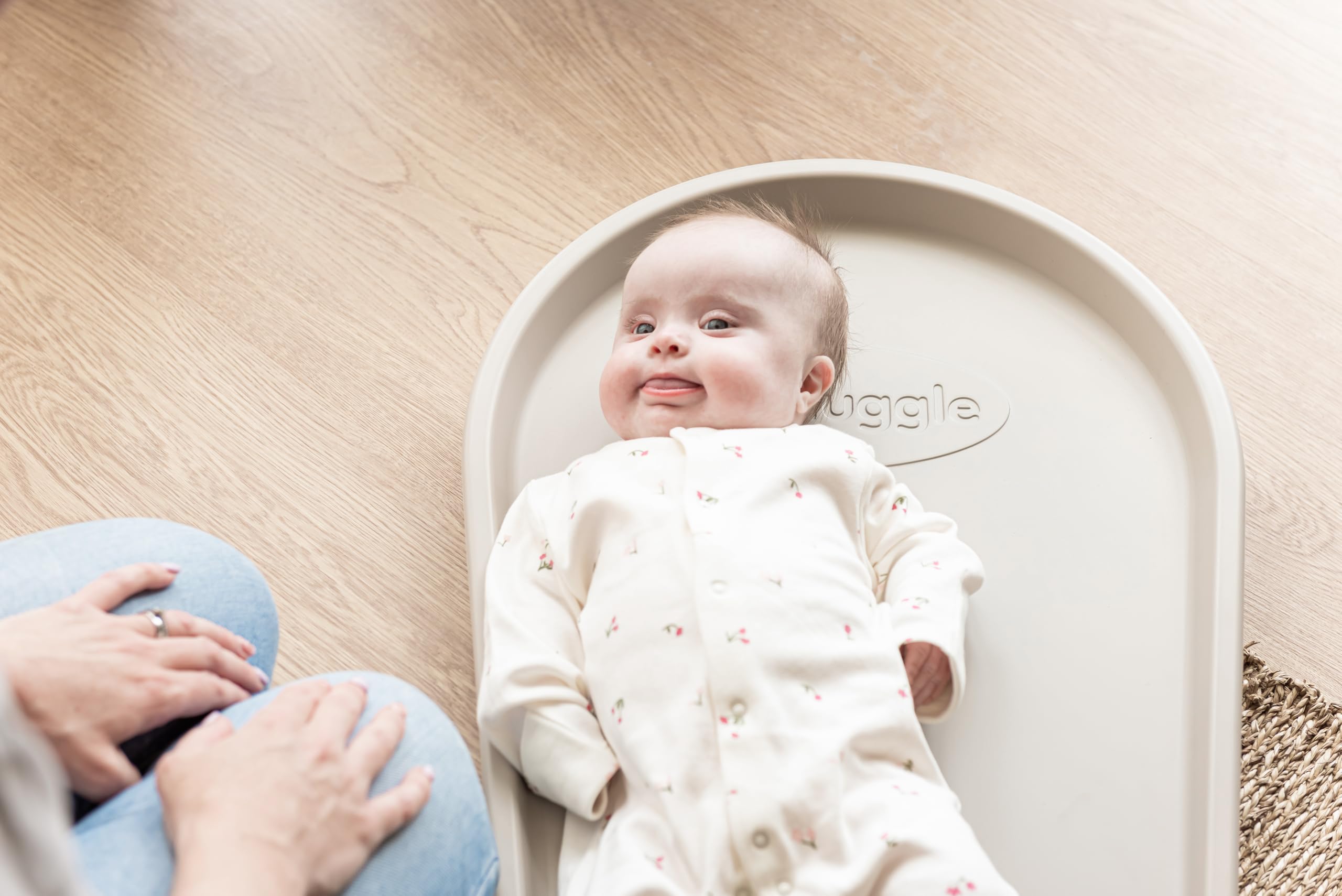 Shnuggle Squishy Baby-Wickelunterlage, weiches und warmes Schaumstoff-Material ist schöner für Babys, perfekt für Windeln, rutschfest, leicht zu reinigen, abwischbar (Taupe)