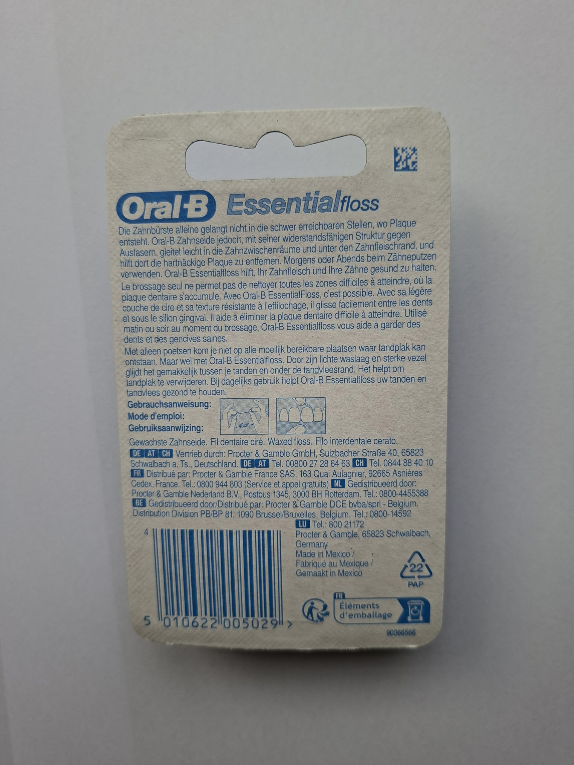 Oral-B Woskowana nić dentystyczna EssentialFloss o smaku mięty 50 m. odporna na rozdarcie i strzępienie. 6 opakowań nici dentystycznych