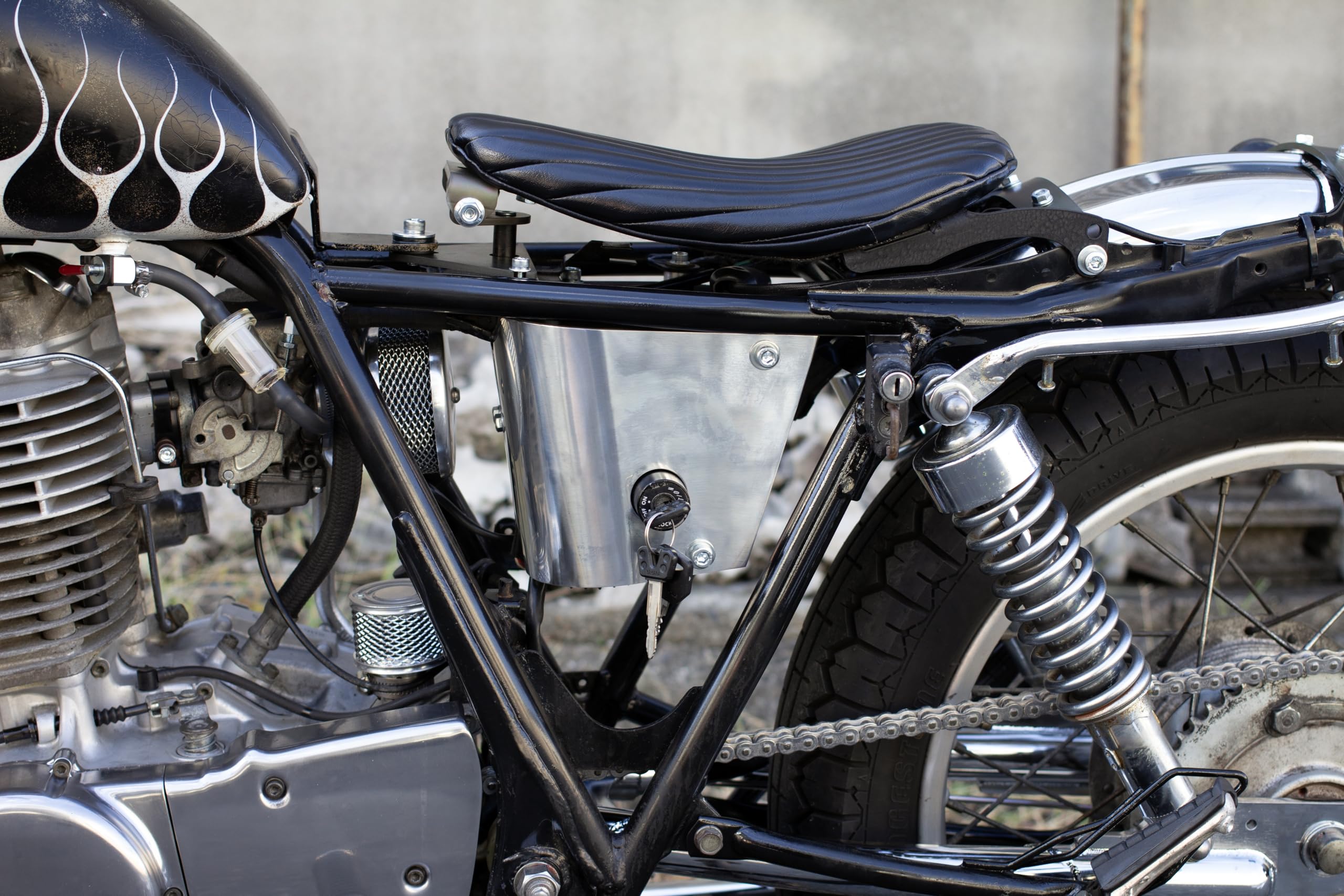 SR用アルミ電装ボックス SR400 電装ボックス