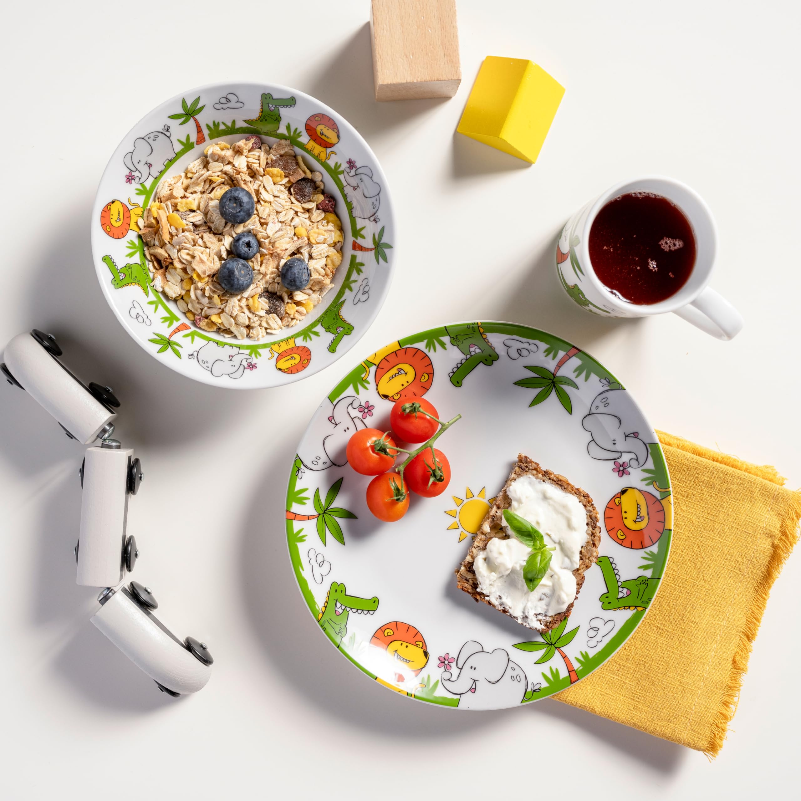 LEONARDO HOME Bambini Kinder Geschirr-Set 3-teilig - Kinder-Geschirr aus hochwertigem Porzellan - Spülmaschinenfest, mikrowellengeeignet, robust - Mit Tier-Motiven Löwe, Elefant, Krokodil, 023152