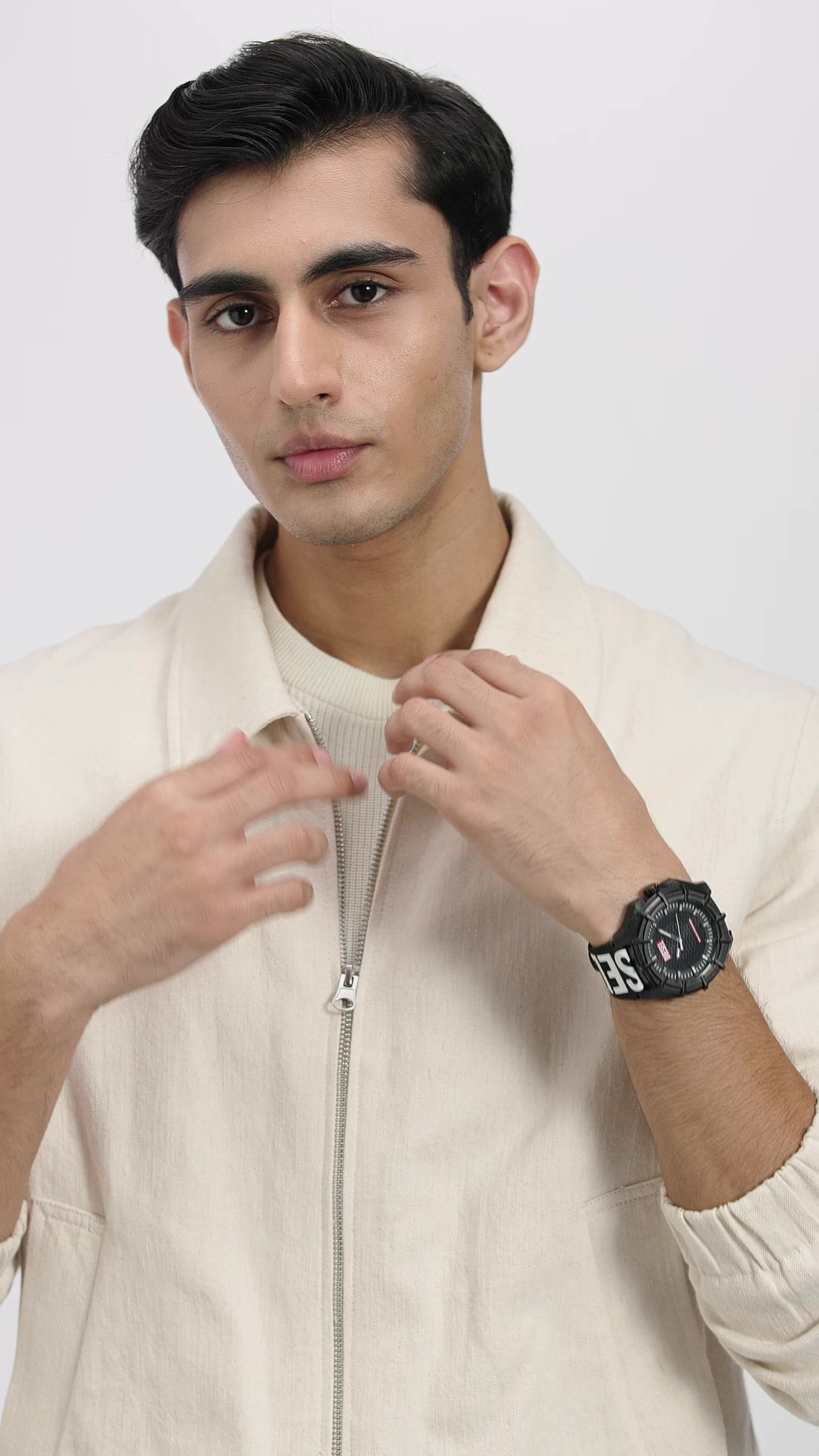 Buy Diesel Plastic Analog Black Dial Men Watch-Dz4654, Black Band
