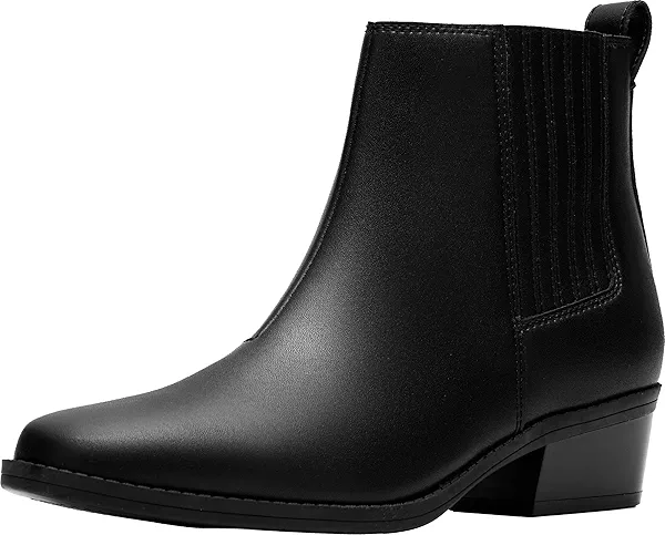 Clarks Women's Danyelle Skip Ankle Boot, Black Leather, 7 Wide