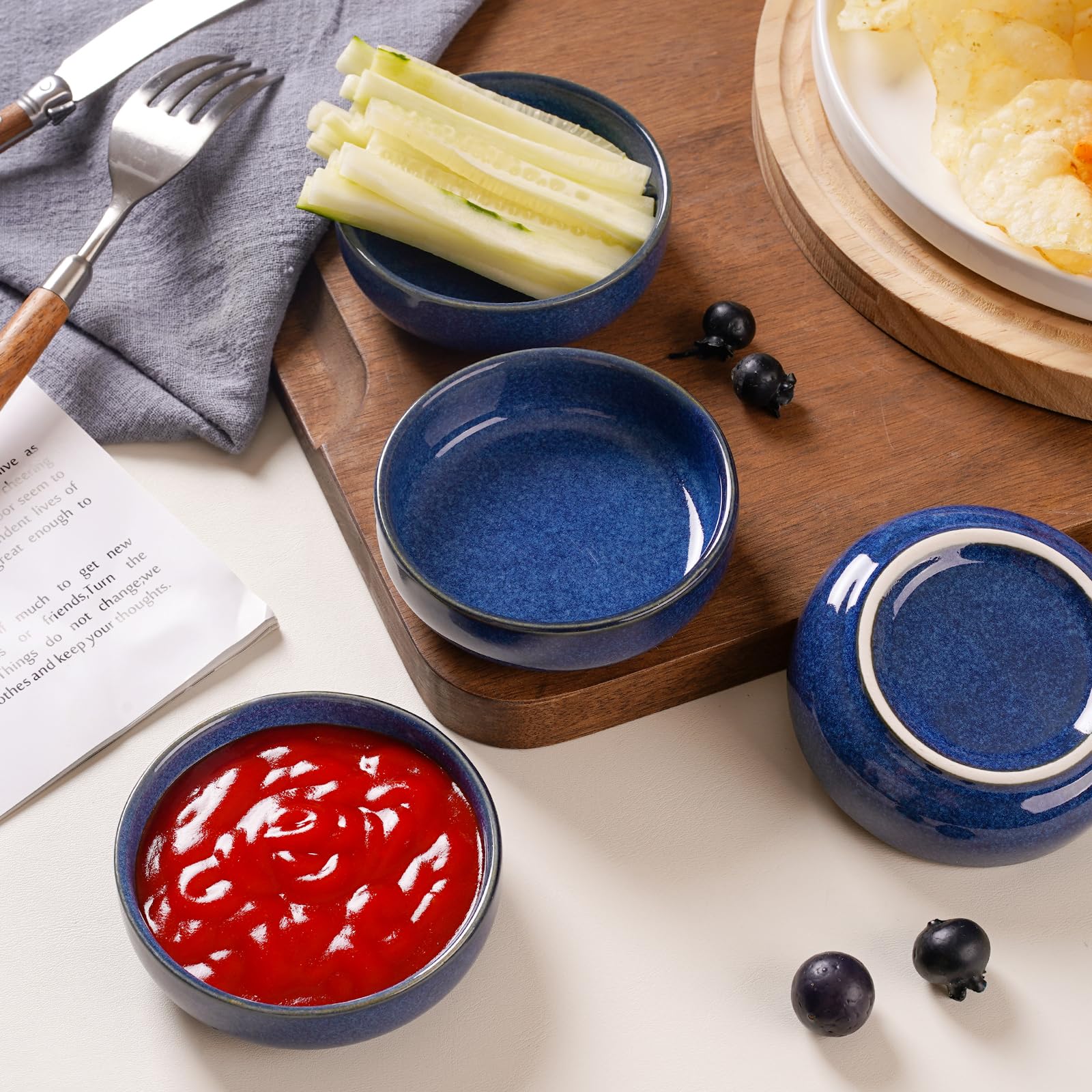 NUTRIUPS Ceramiczne małe miski, zestaw 4 misek do maczania, małych misek do serwowania sosów, przekąsek, przystawek (szafirowy niebieski)